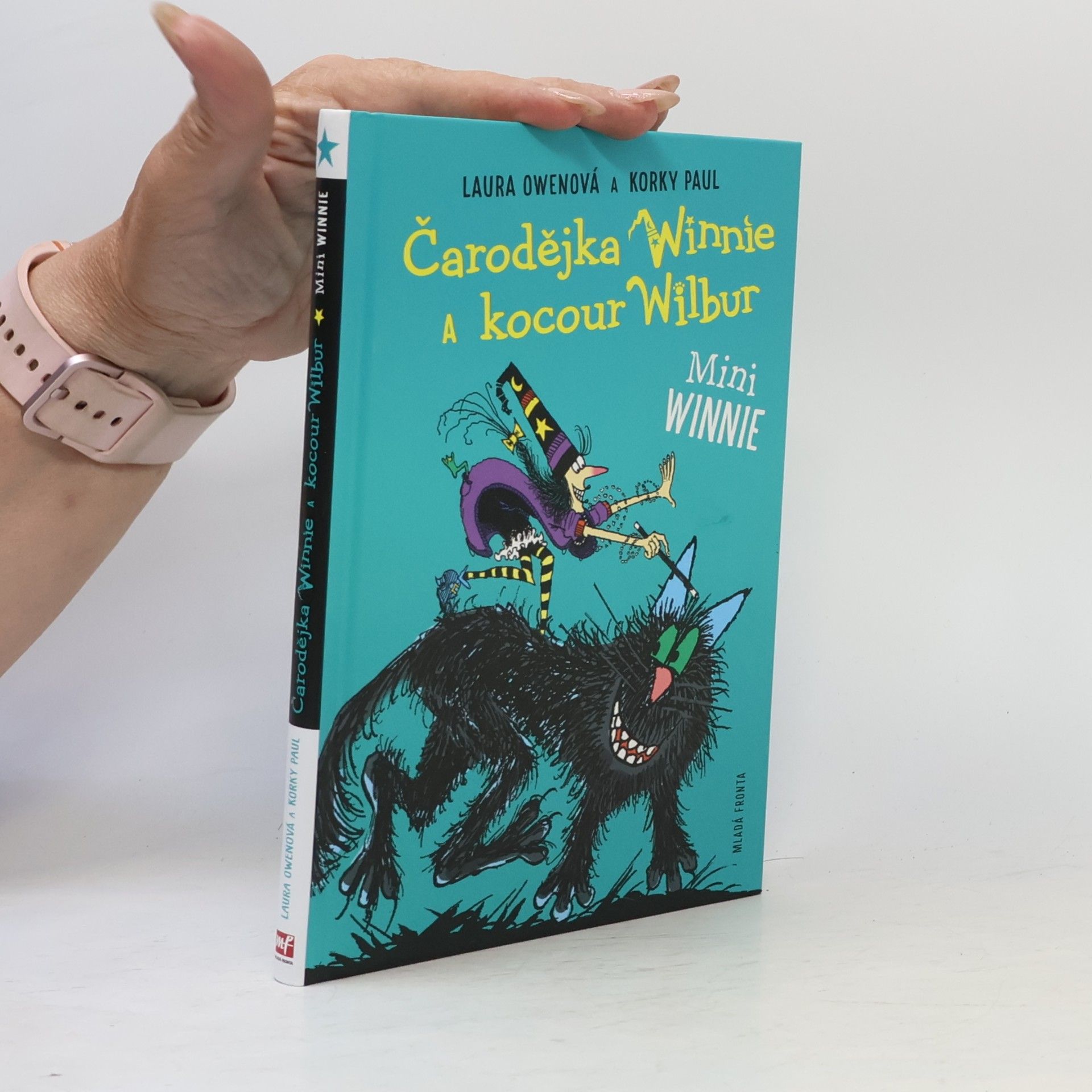 Čarodějka Winnie a kocour Wilbur. Mini Winnie