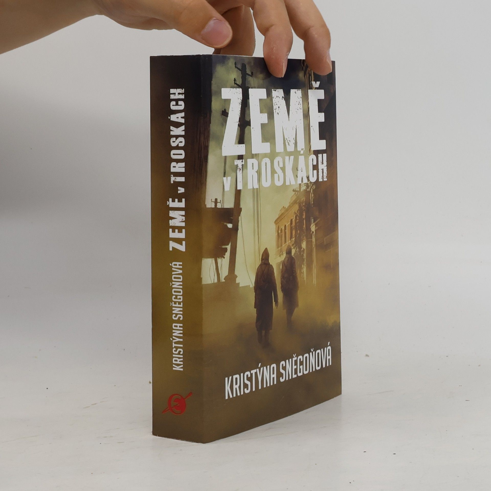 Kristýna Sněgoňová Země v troskách