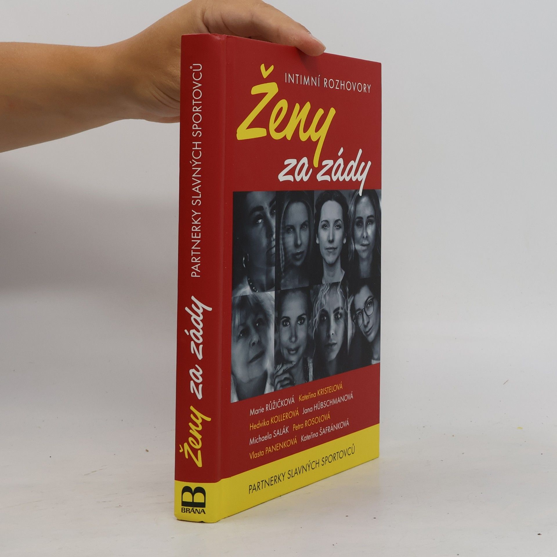 Ženy za zády