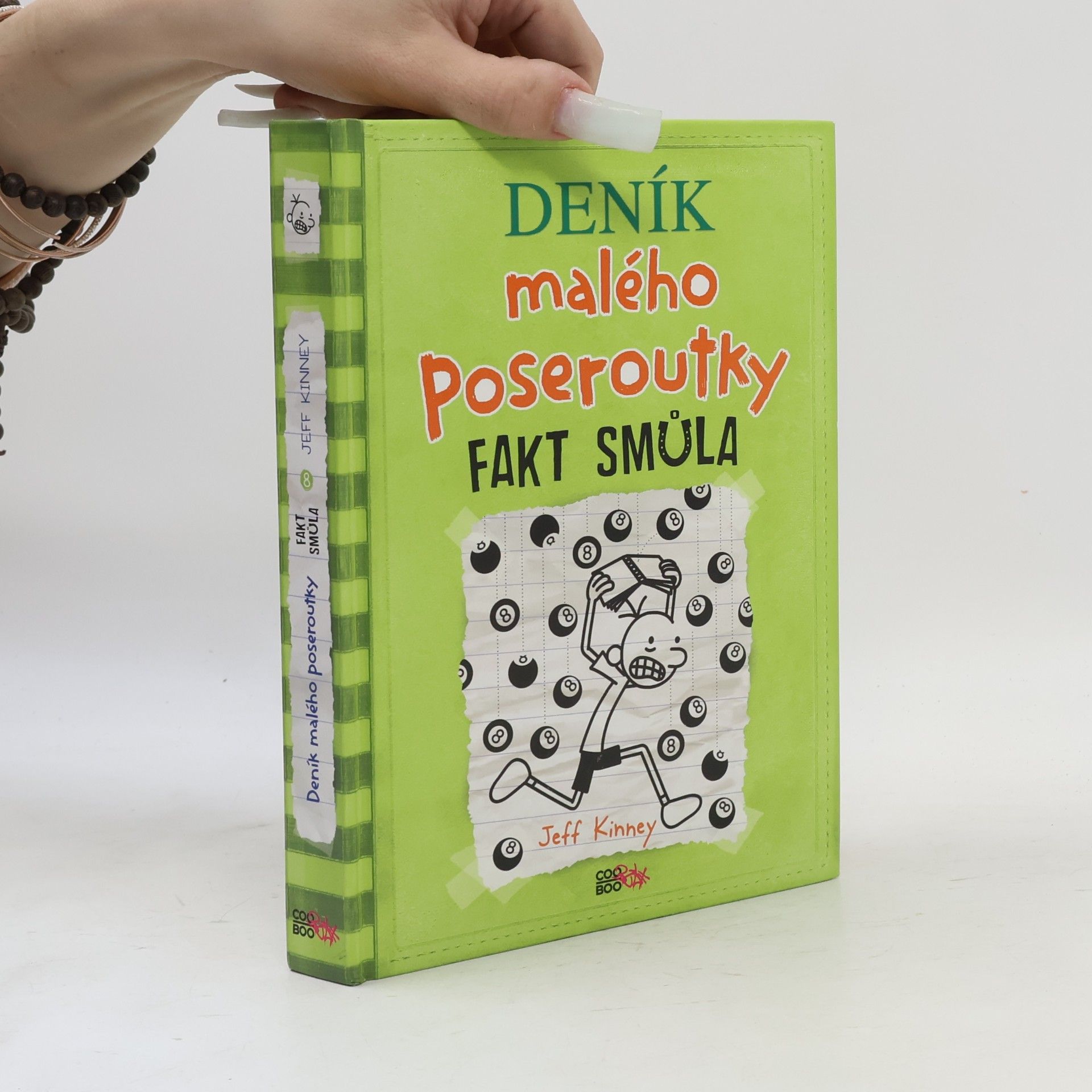 Jeff Kinney Deník malého poseroutky 8. Fakt smůla