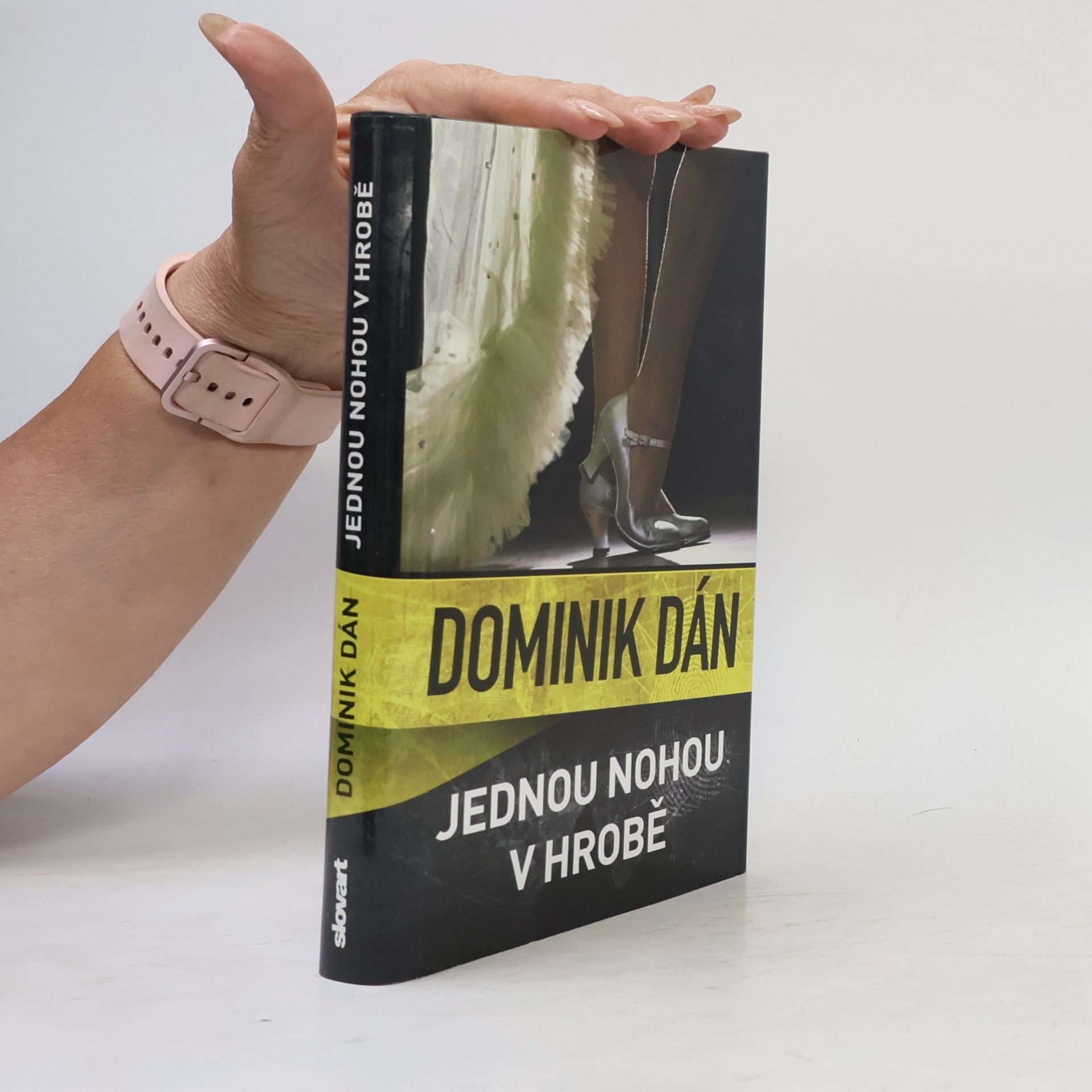 Dominik Dán Jednou nohou v hrobě