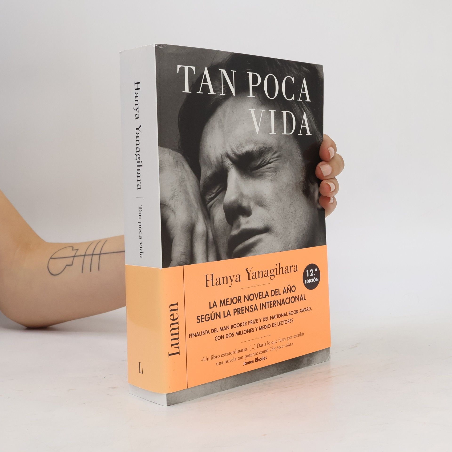 Hanya Yanagihara Tan poca vida