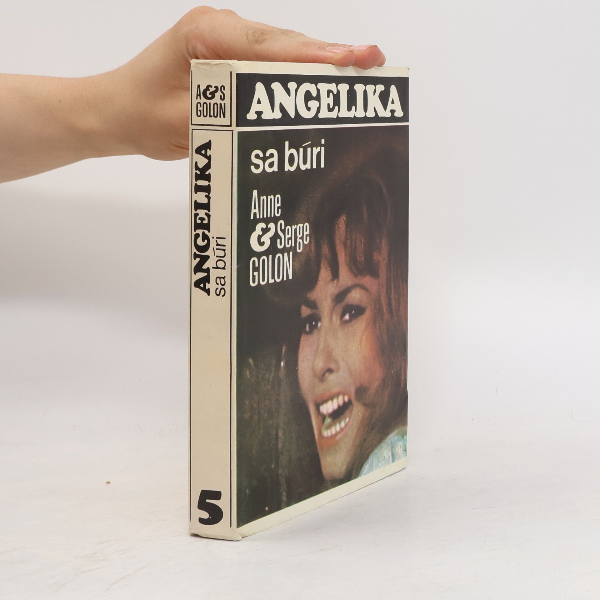 Angelika se búri