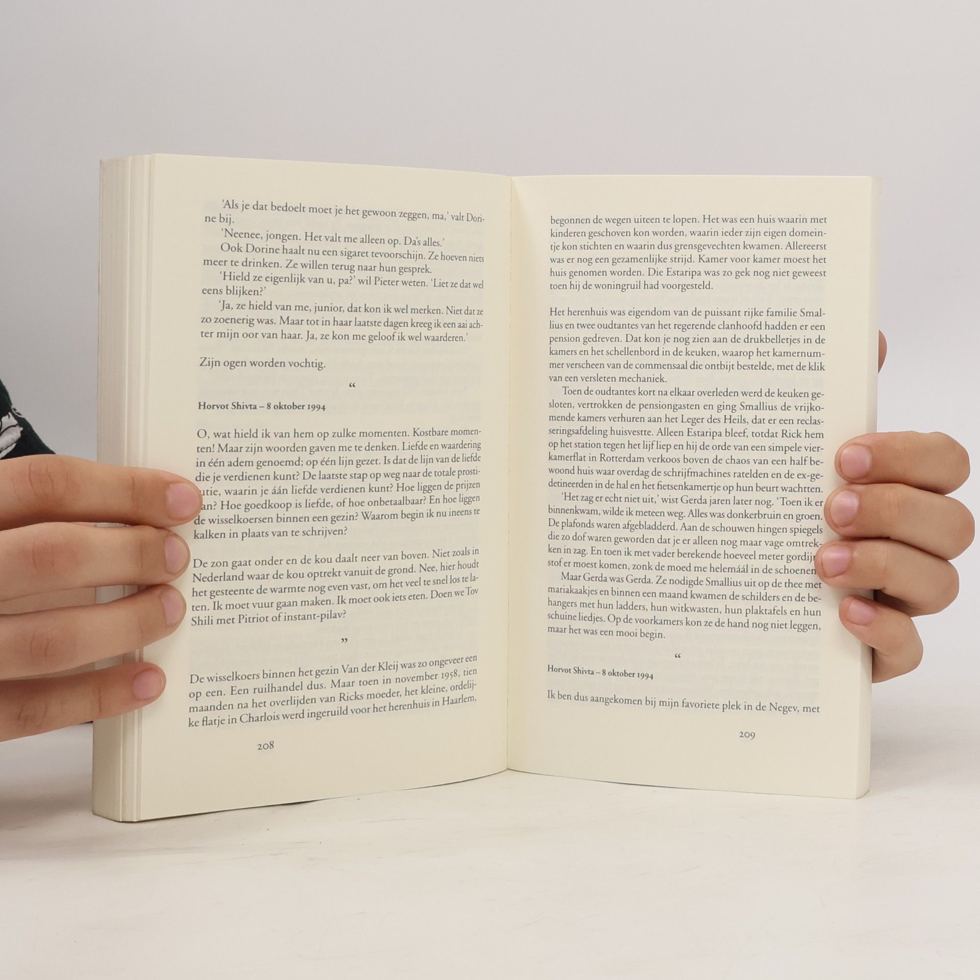 Rob van der Linden De hand, de kaars & de mot