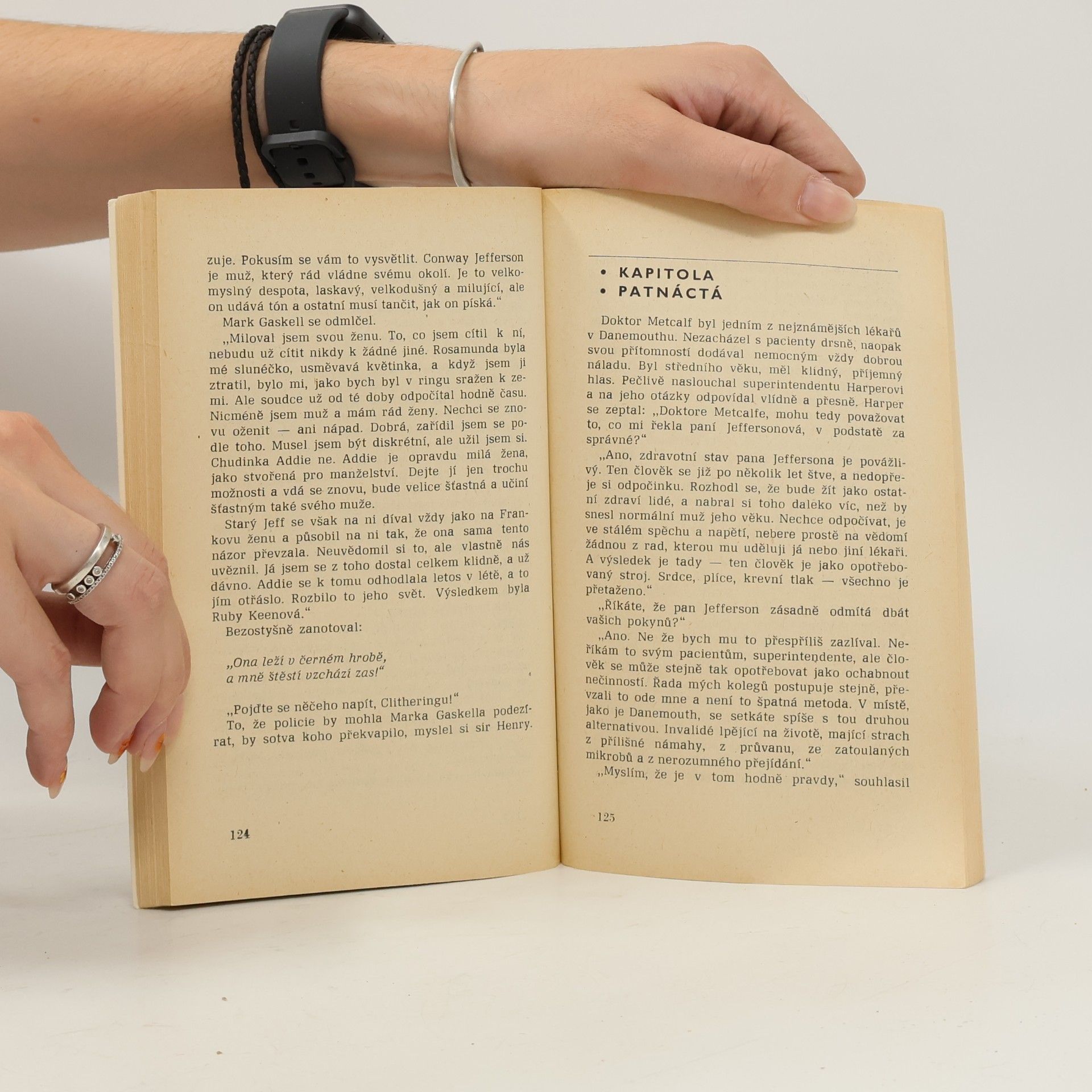 Agatha Christie Mrtvá v knihovně
