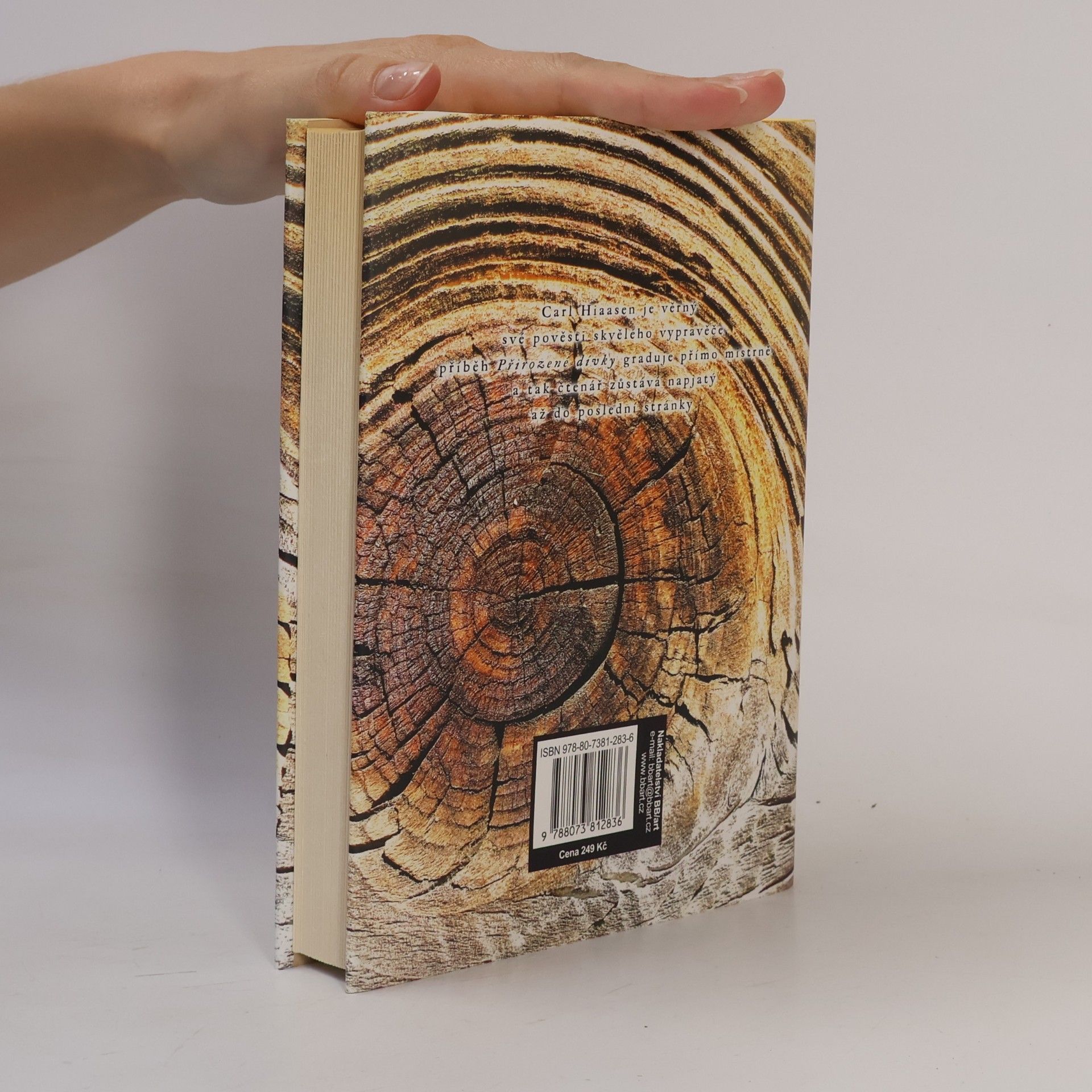 Carl Hiaasen Přirozená dívka
