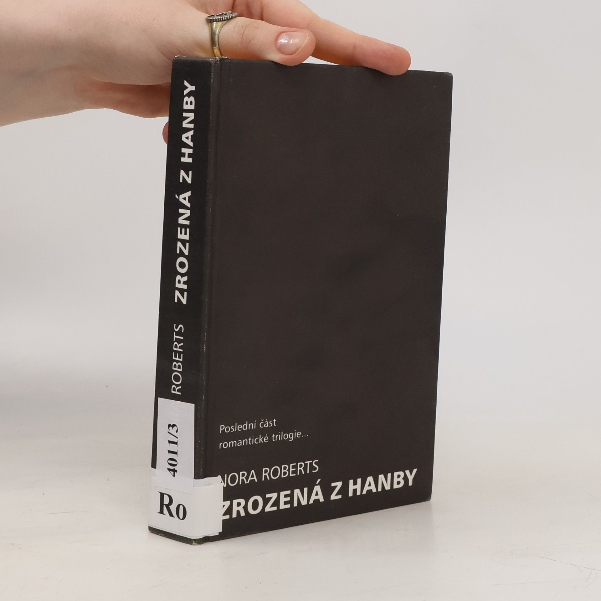 Nora Roberts Zrozená z hanby