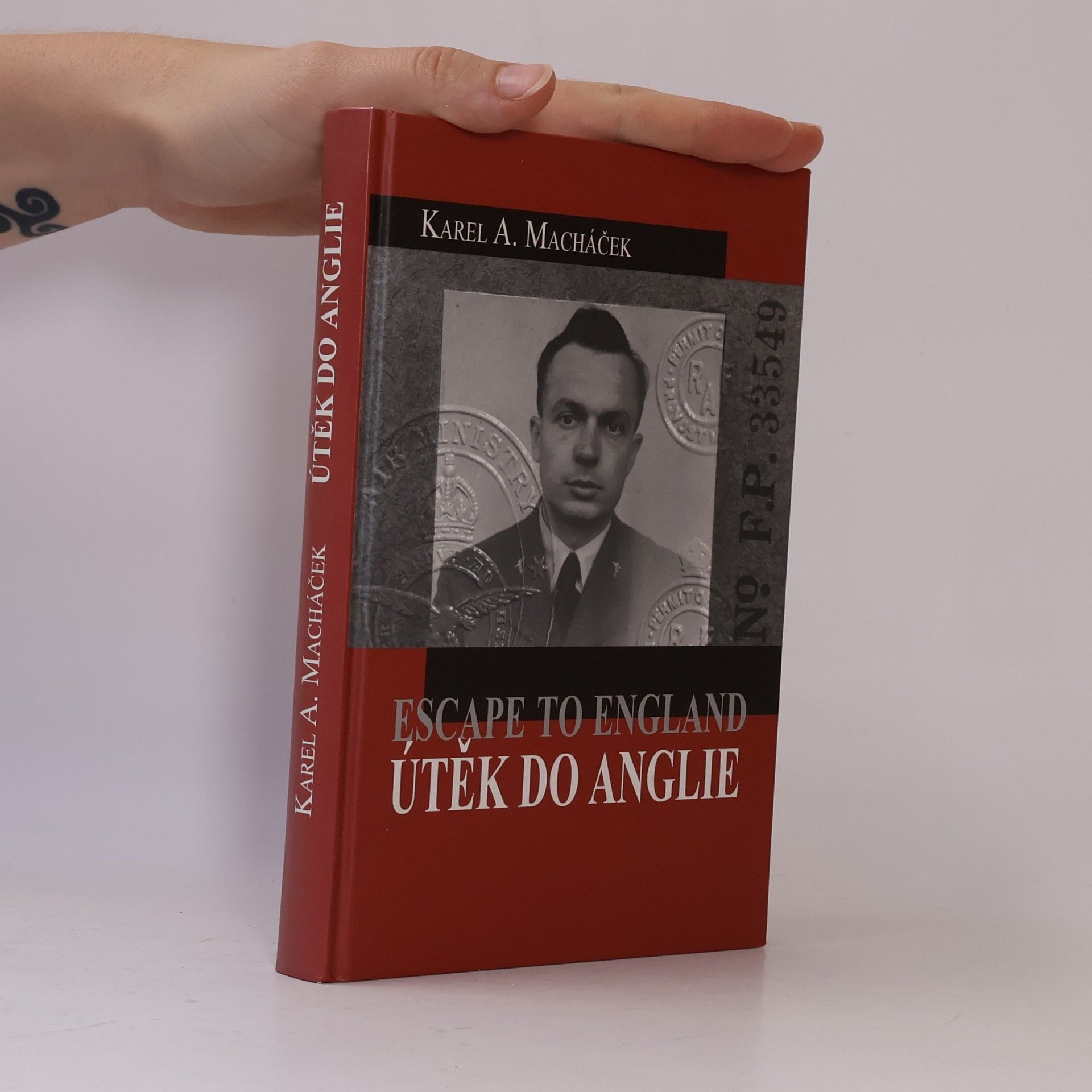 Útěk do Anglie - Escape to England