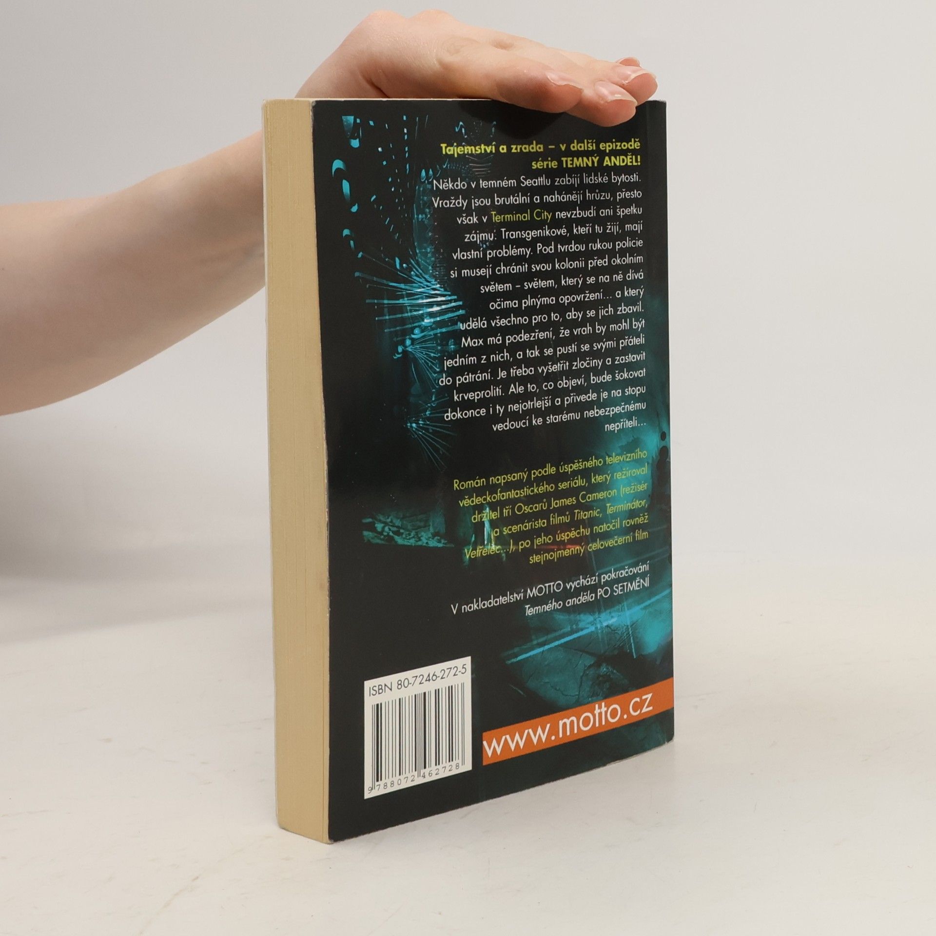 Max Allan Collins Temný anděl, Hra o kůži