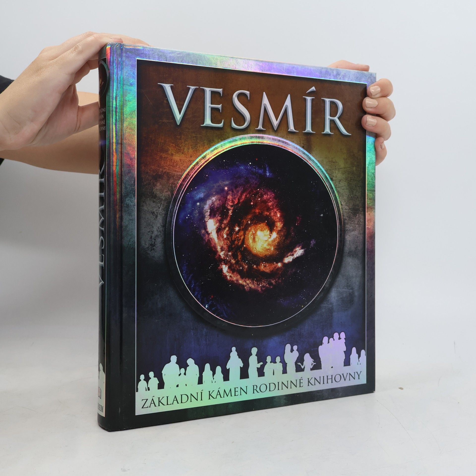 Martin Rees Vesmír: základní kámen rodinné knihovny