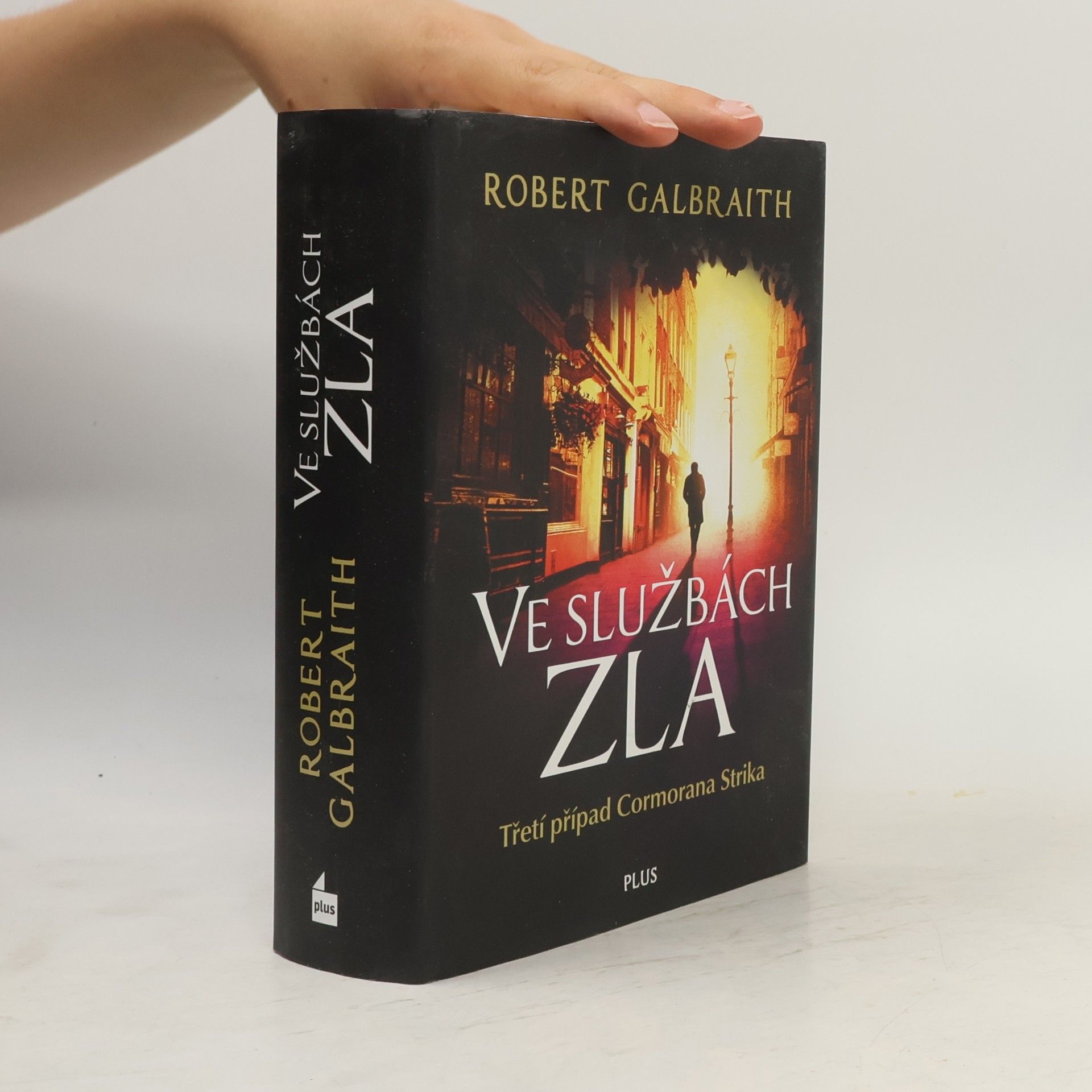 Joanne K. Rowlingová Ve službách zla
