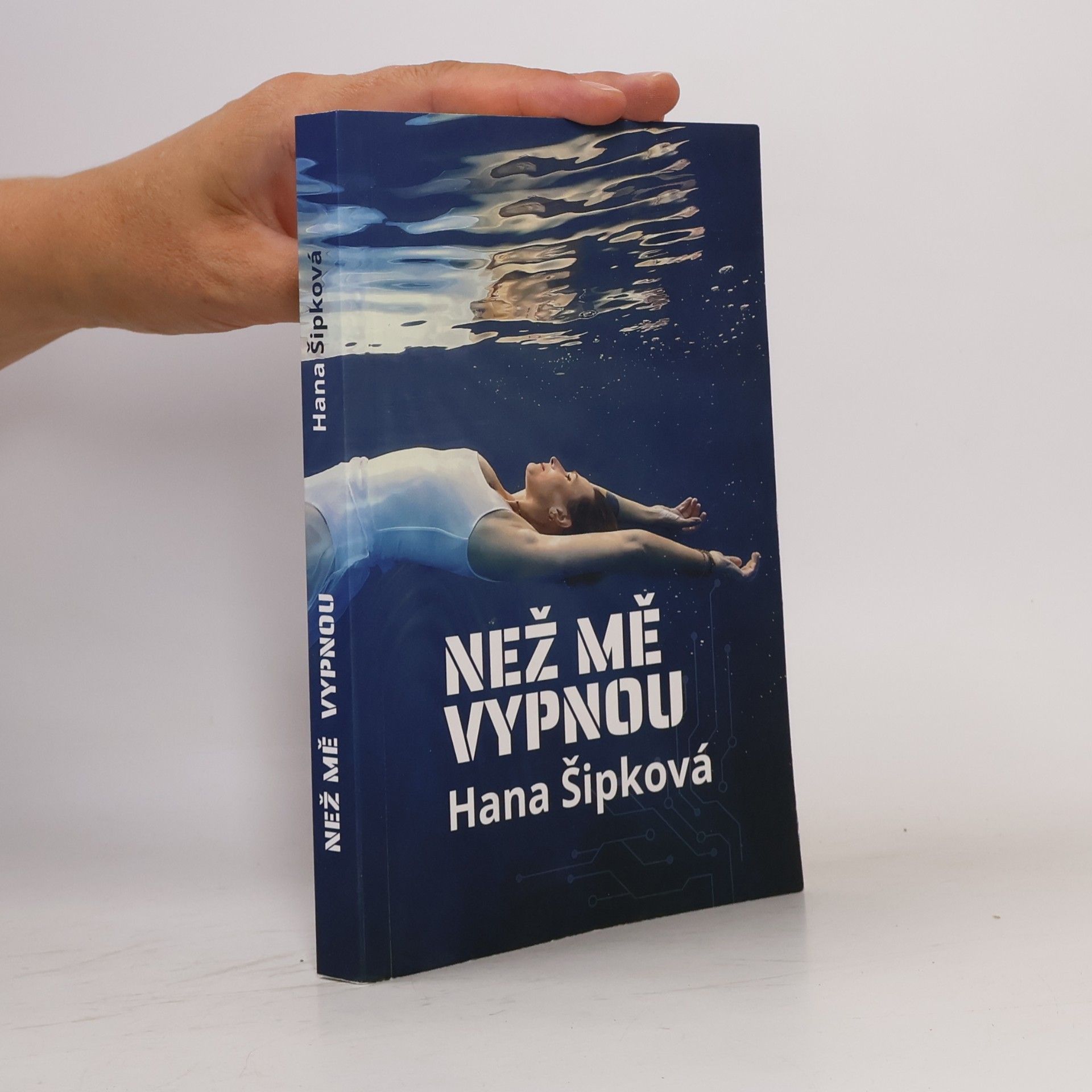 Hana Šipková Než mě vypnou