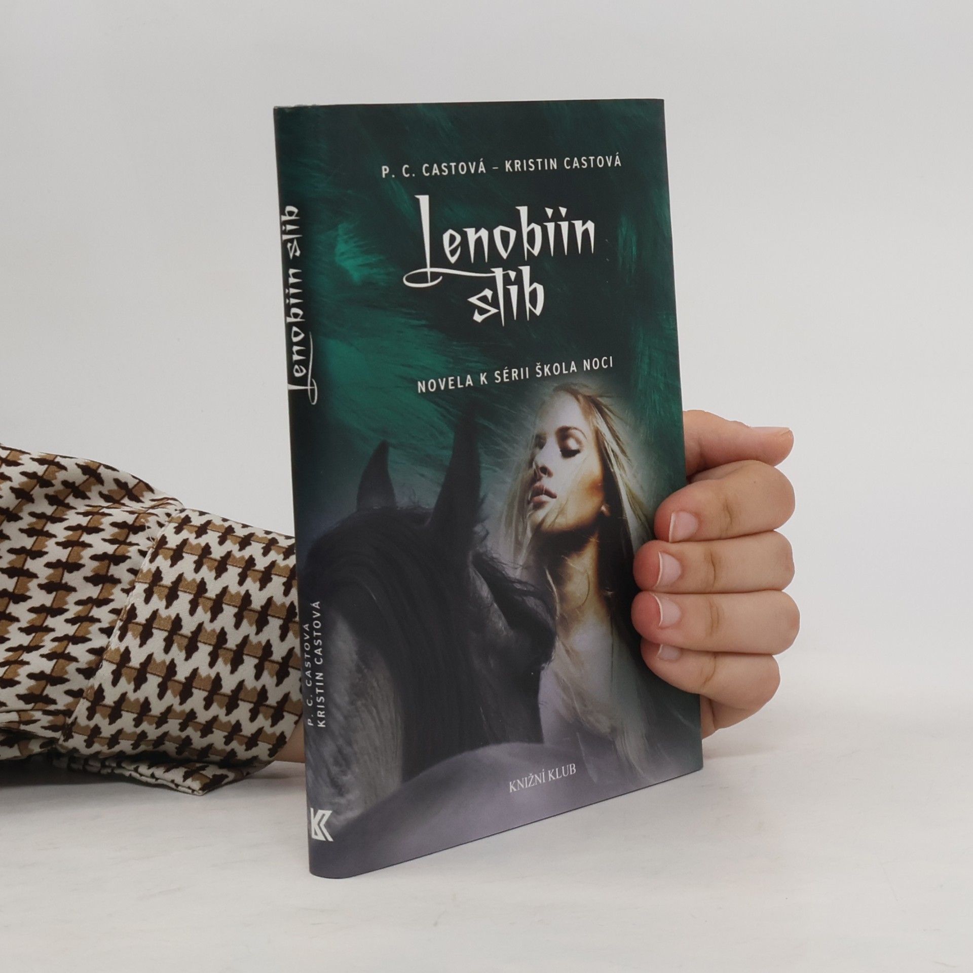 Phyllis Christine Cast Lenobiin slib. Škola noci 2