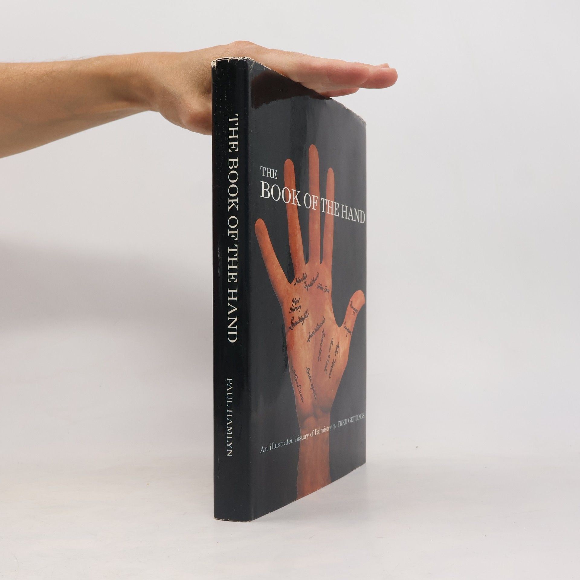 Fred Gettings The Book of the Hand