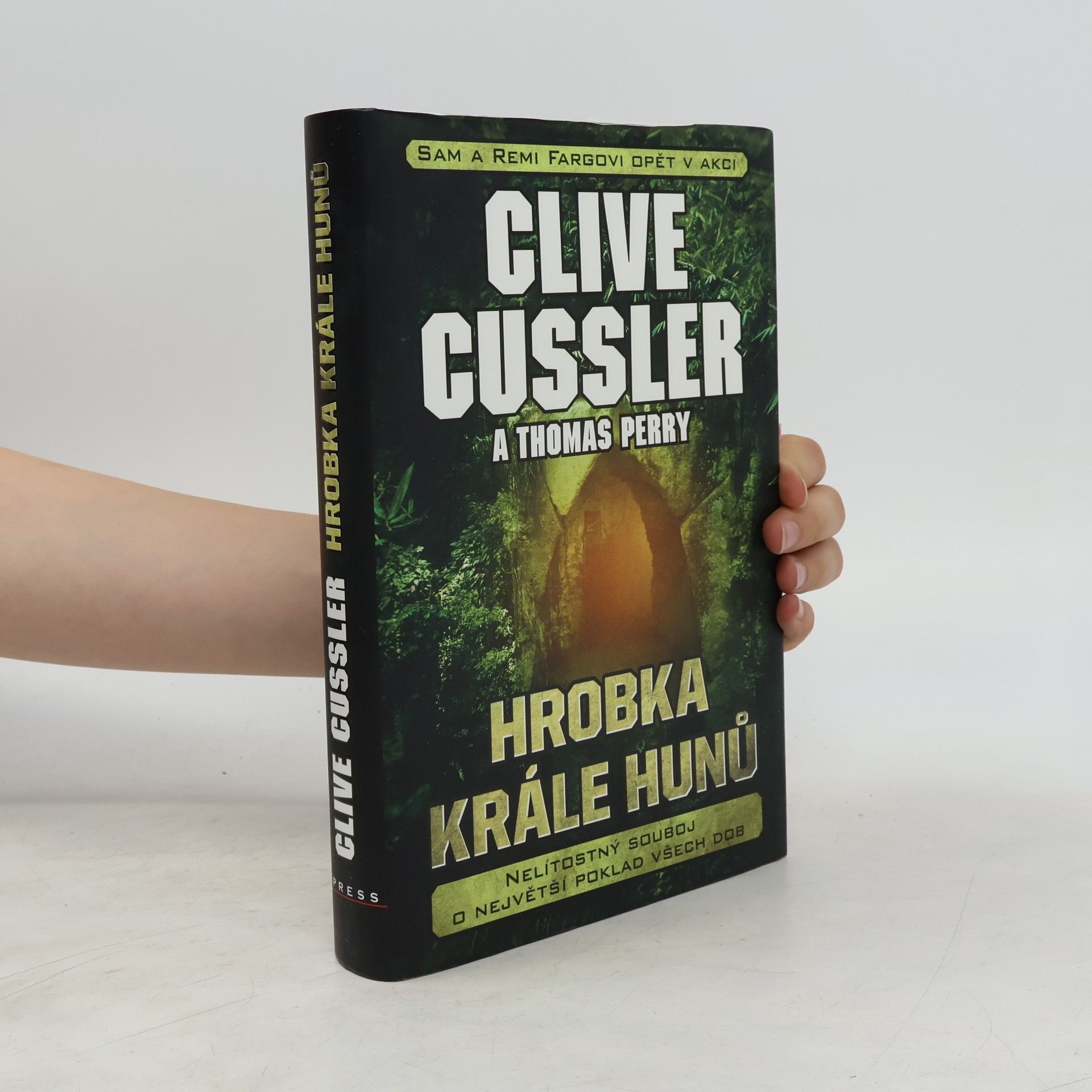 Clive Cussler Hrobka krále Hunů