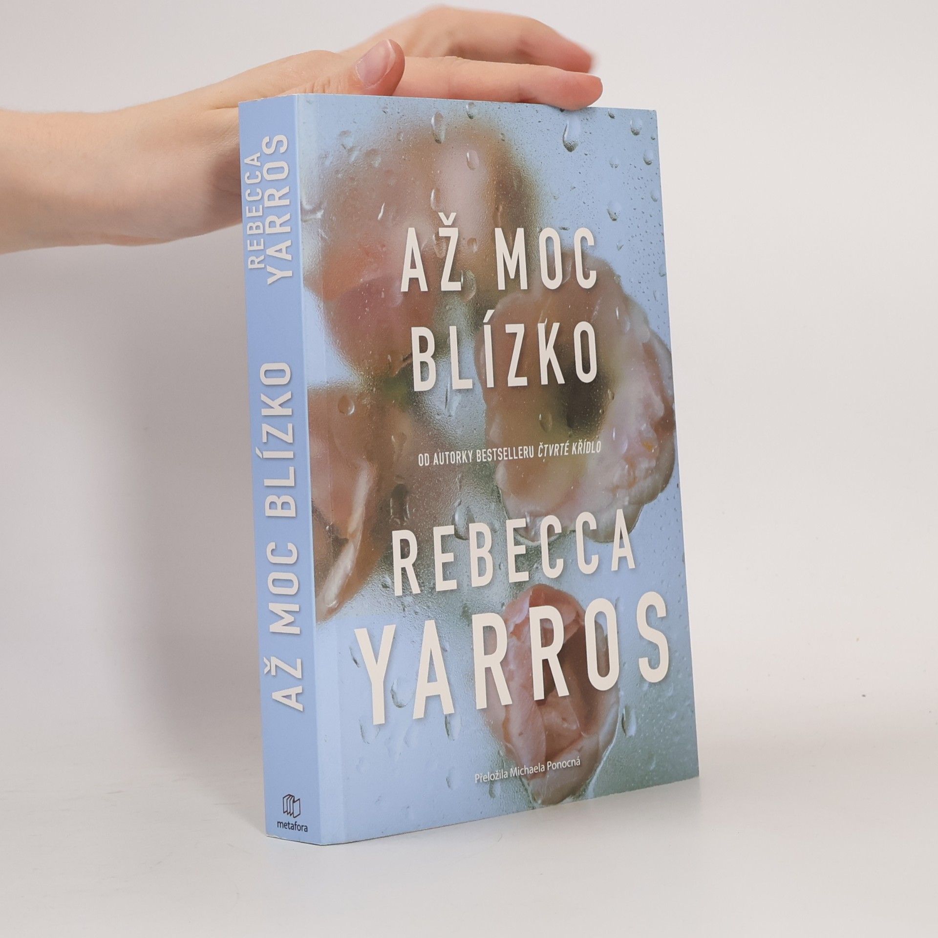 Až moc blízko