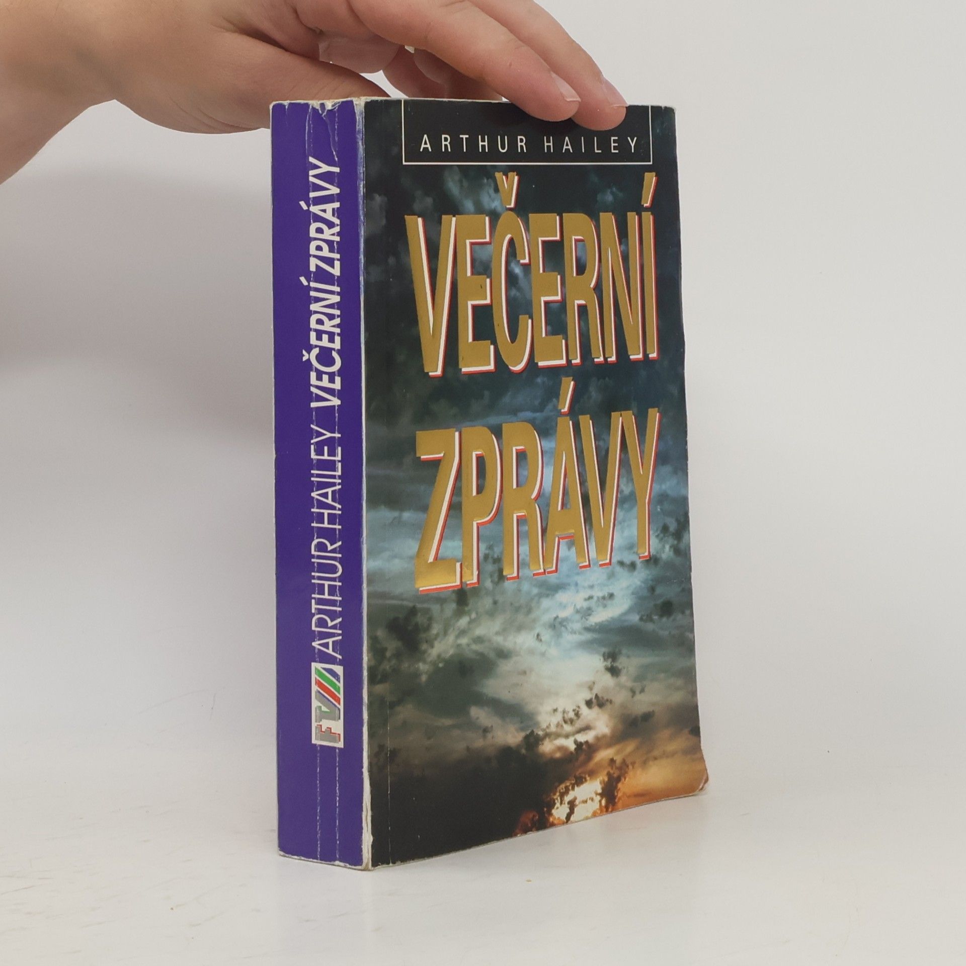 Arthur Hailey Večerní zprávy