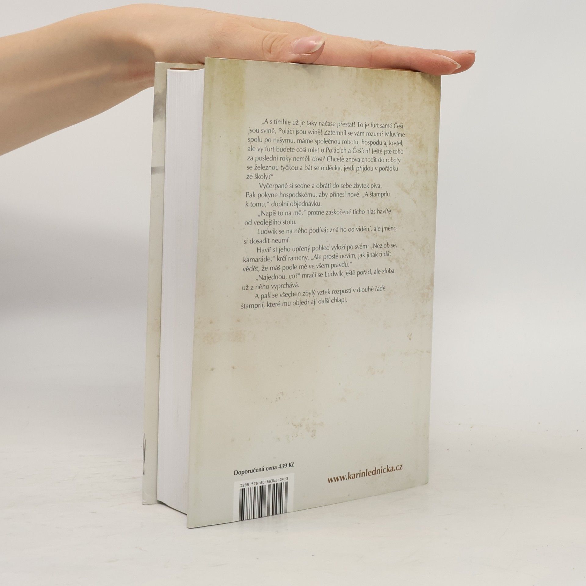 Karin Lednická Šikmý kostel 2