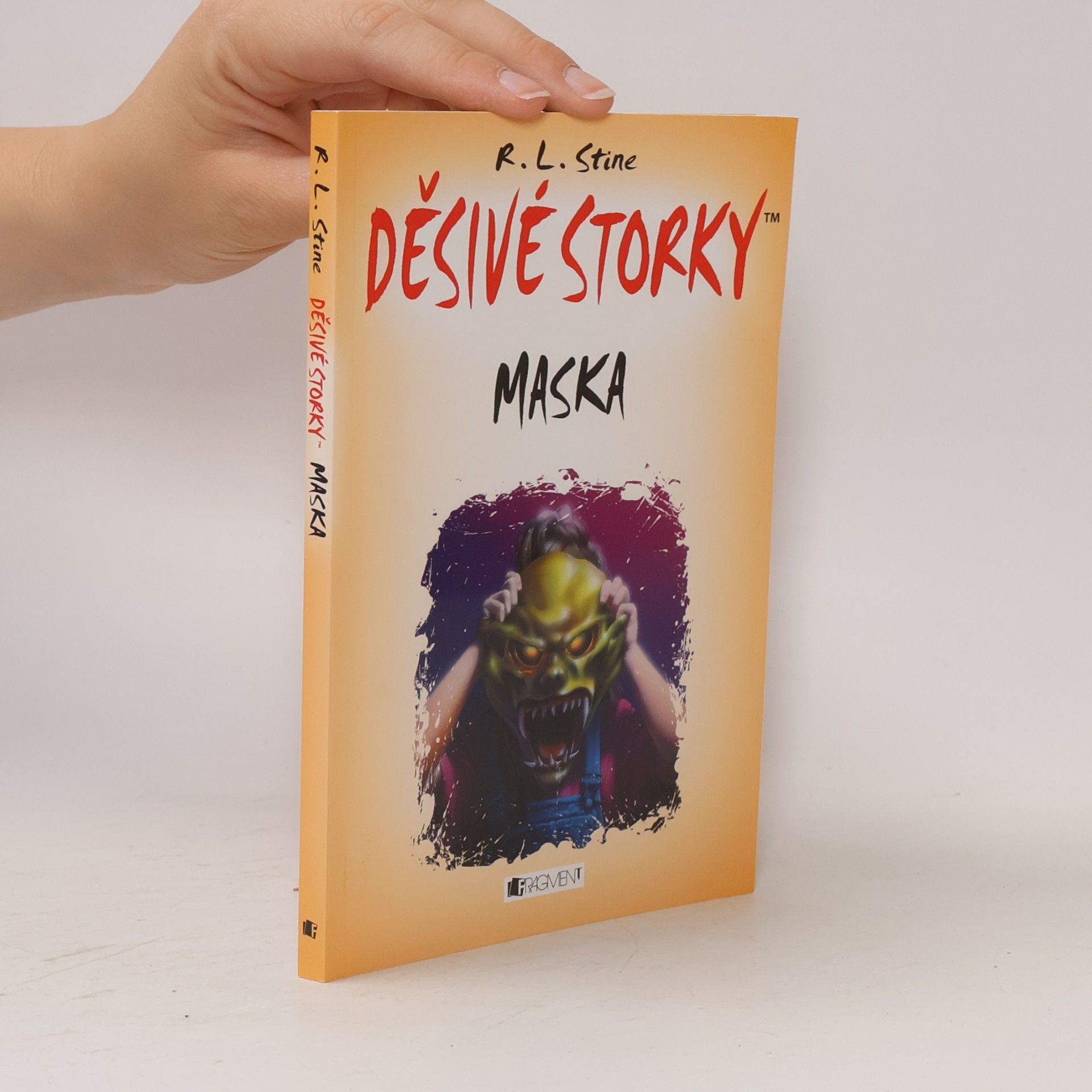 R. L. Stine Děsivé storky - Maska