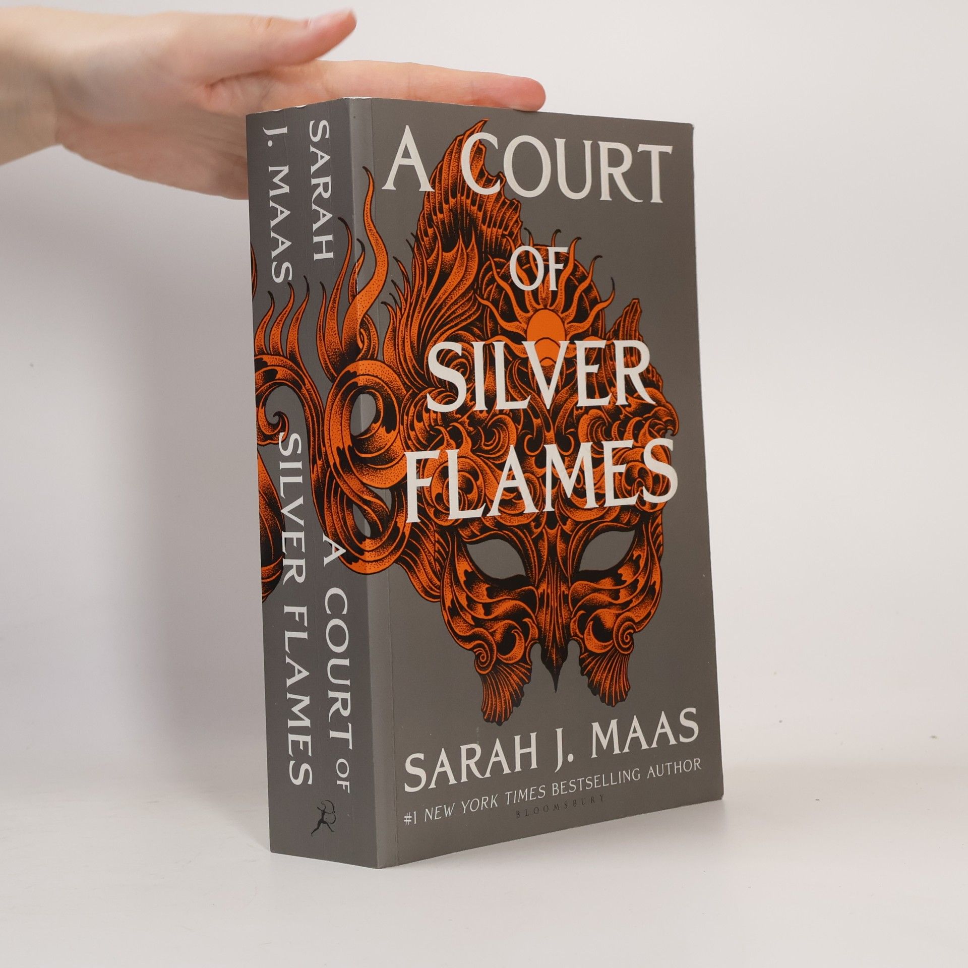 Sarah J. Maas A Court of Silver Flames