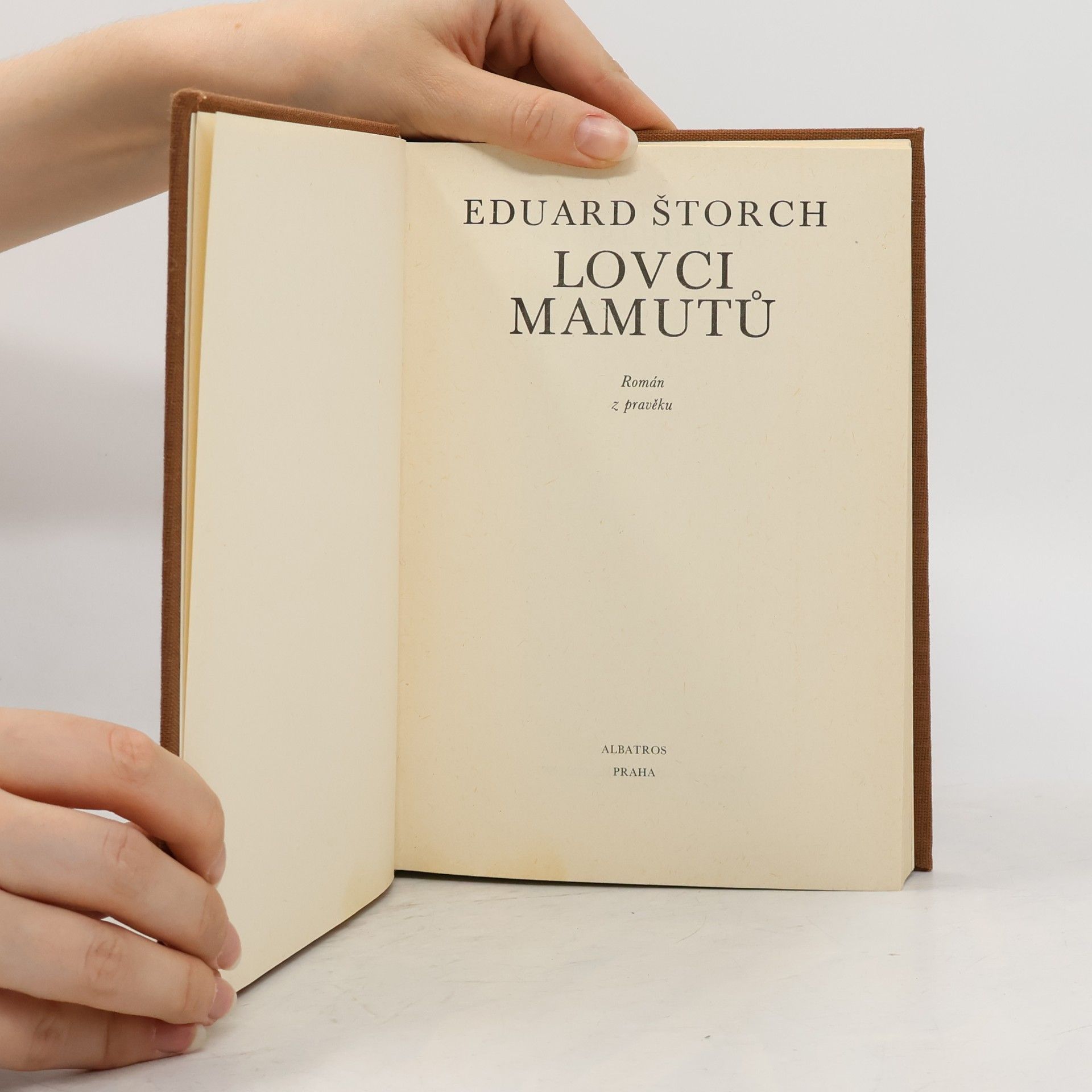 Eduard Štorch Lovci mamutů