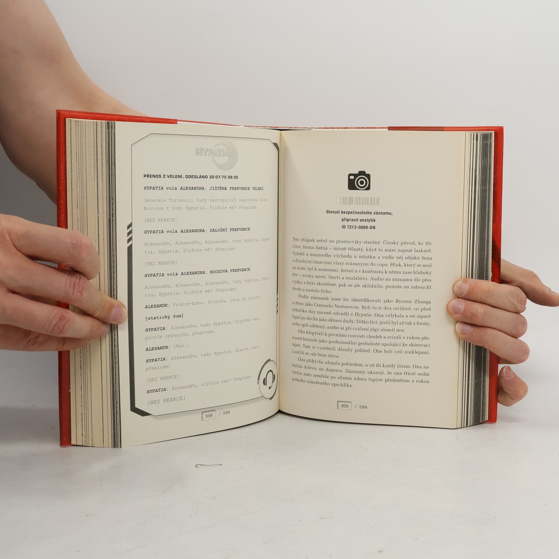 Amie Kaufman Akta illuminae 01, Illuminae