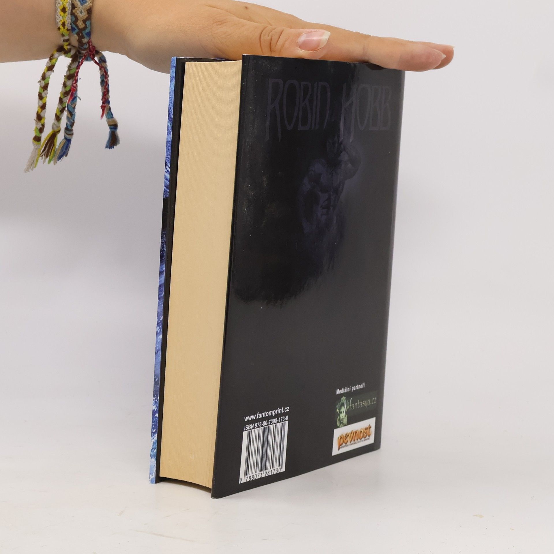 Robin Hobb Magická loď. Živé lodě I