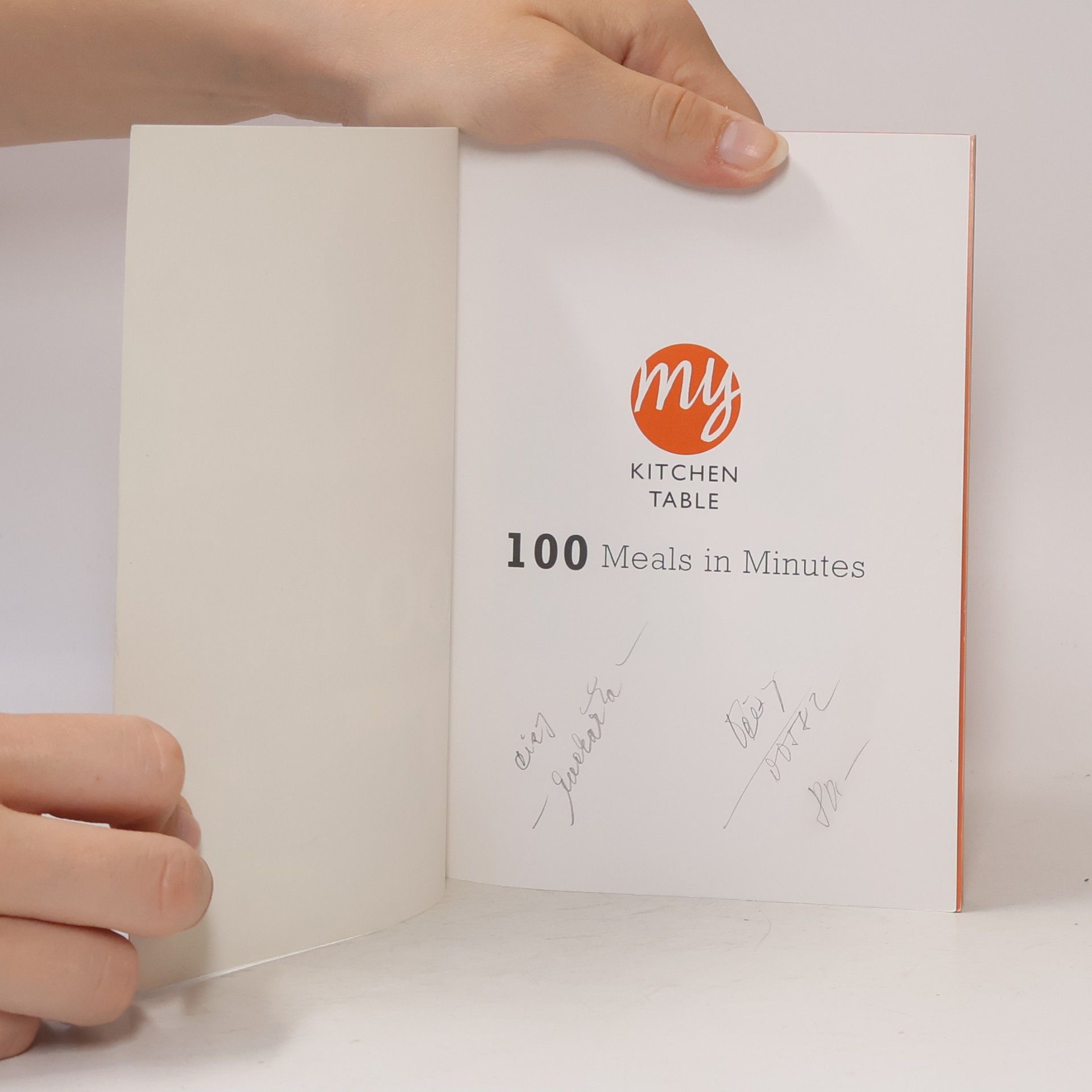 Ainsley Harriott My Kitchen Table: 100 Meals in Minutes