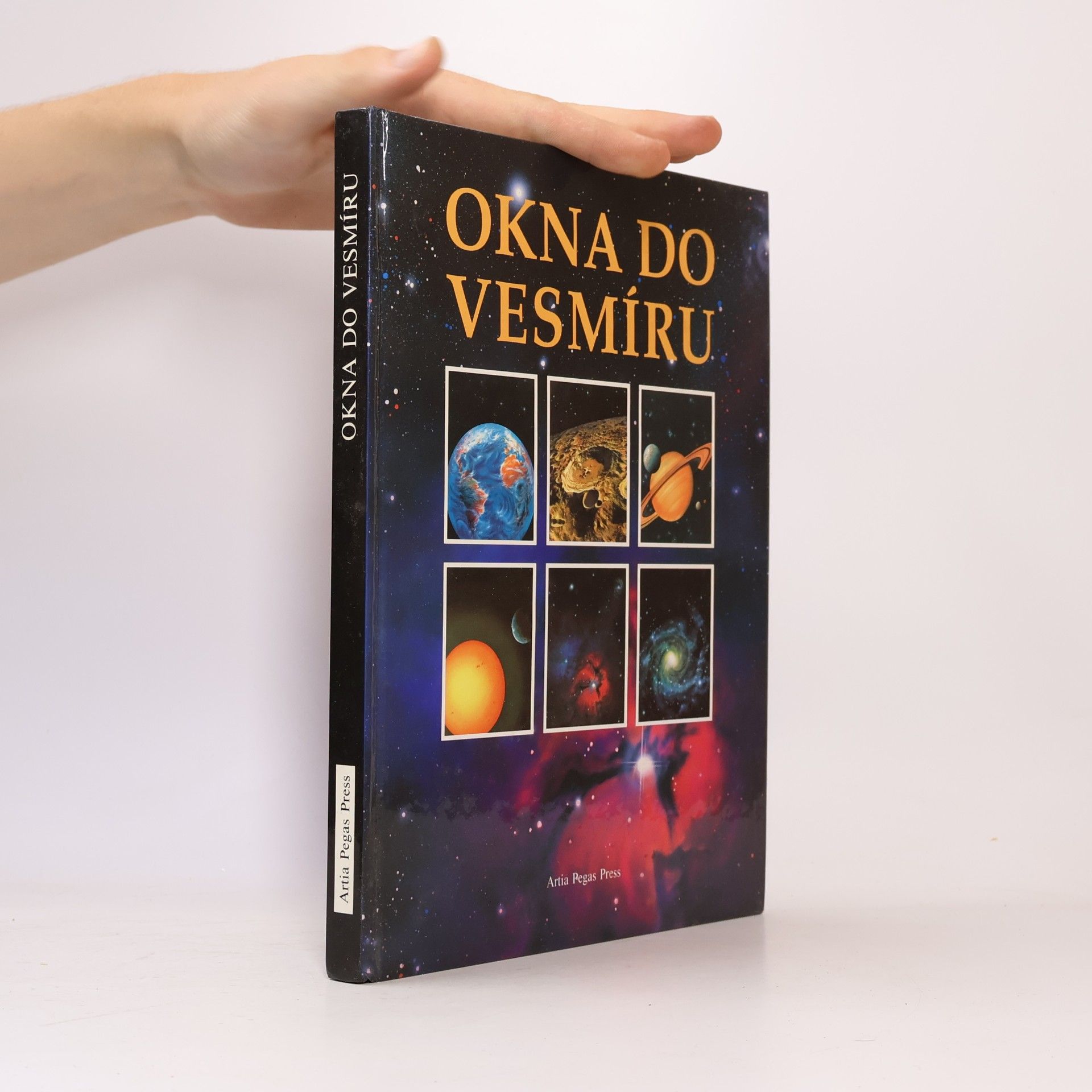 Auteurscollectief Okna do vesmíru