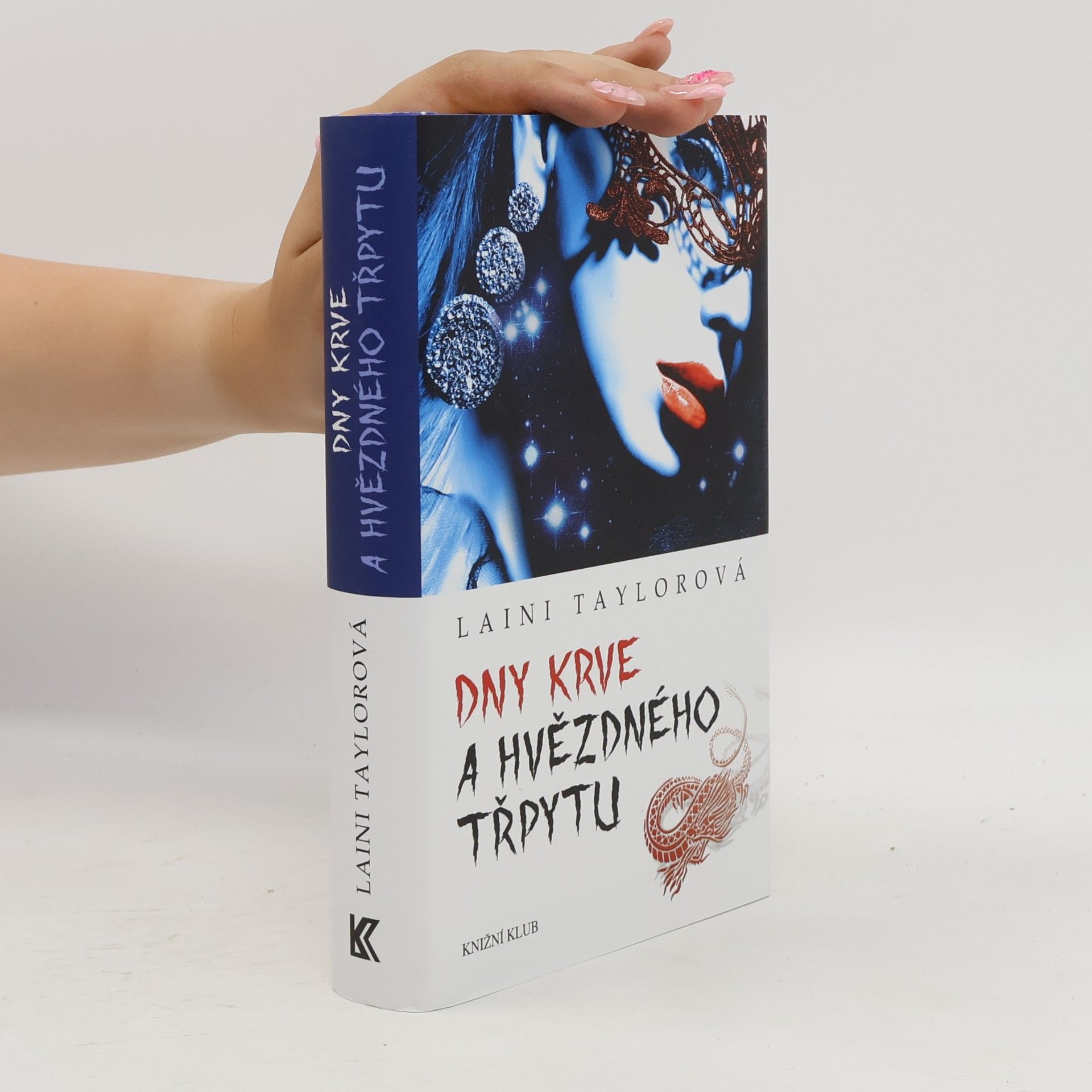 Laini Taylor Dny krve a hvězdného třpytu