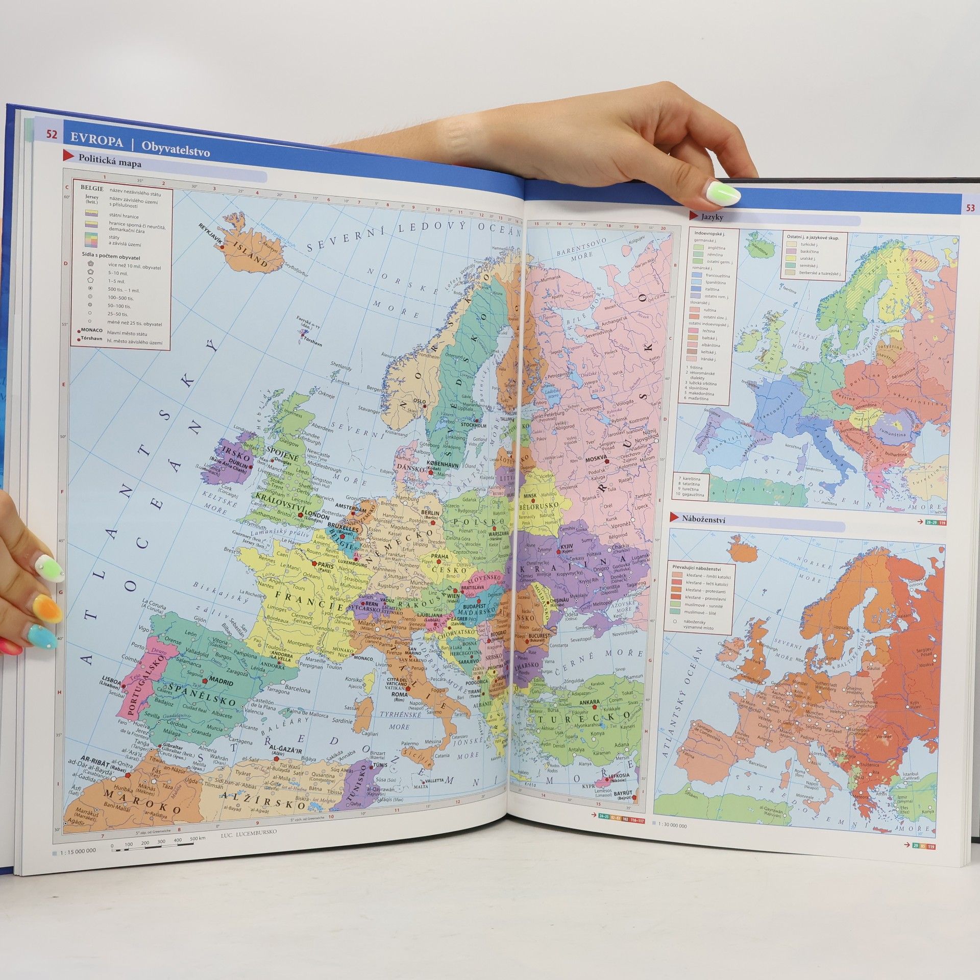 Collectif d'auteurs Školní atlas světa