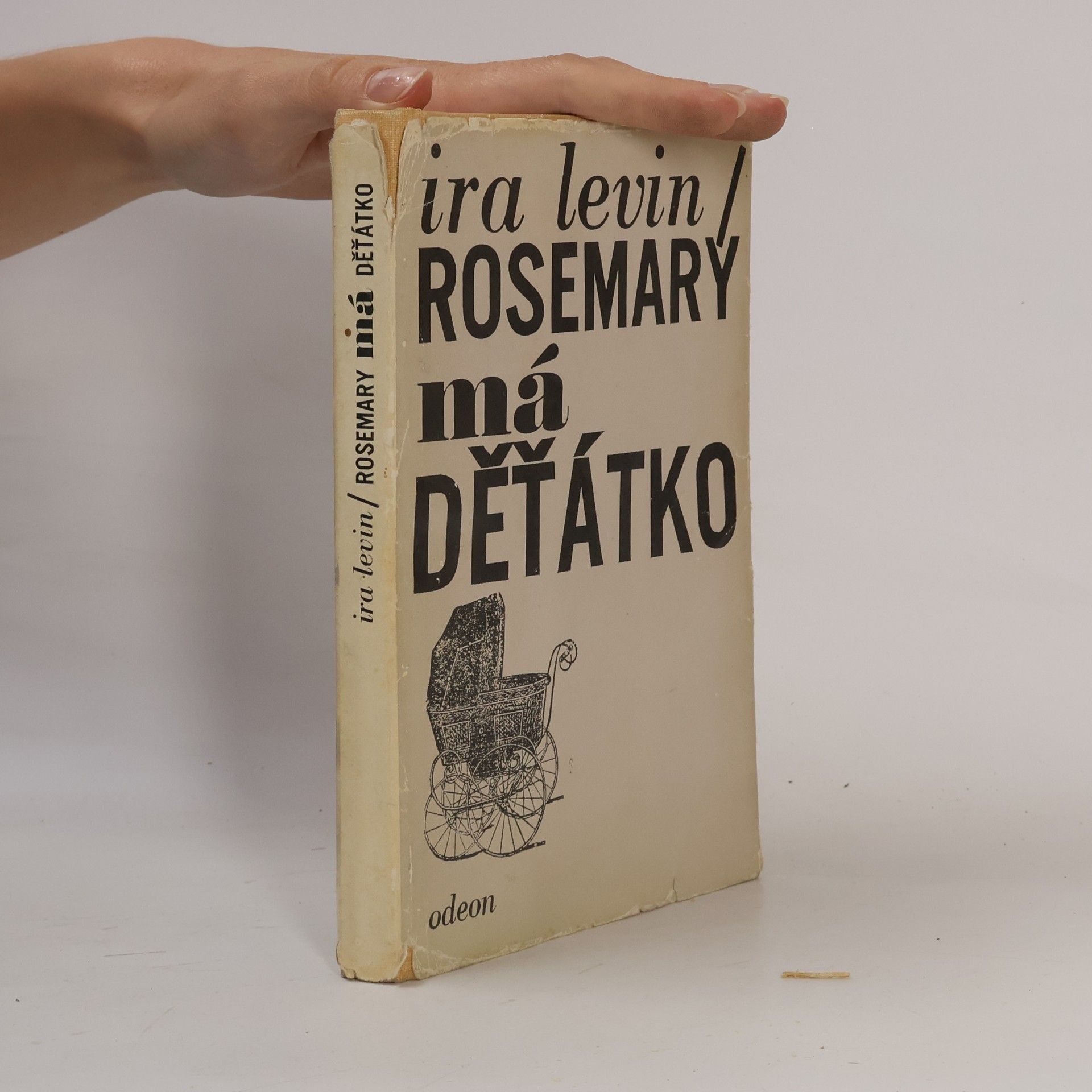 Ira Levin Rosemary má děťátko