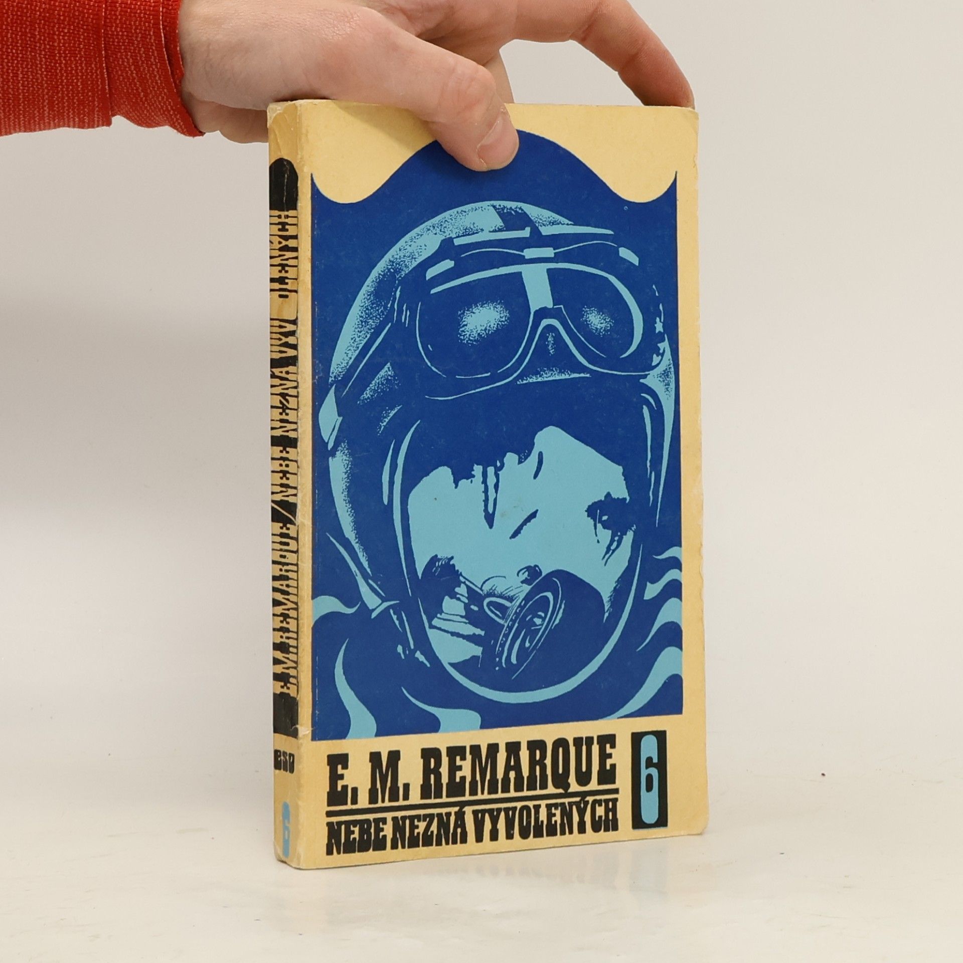 Erich Maria Remarque Nebe nezná vyvolených
