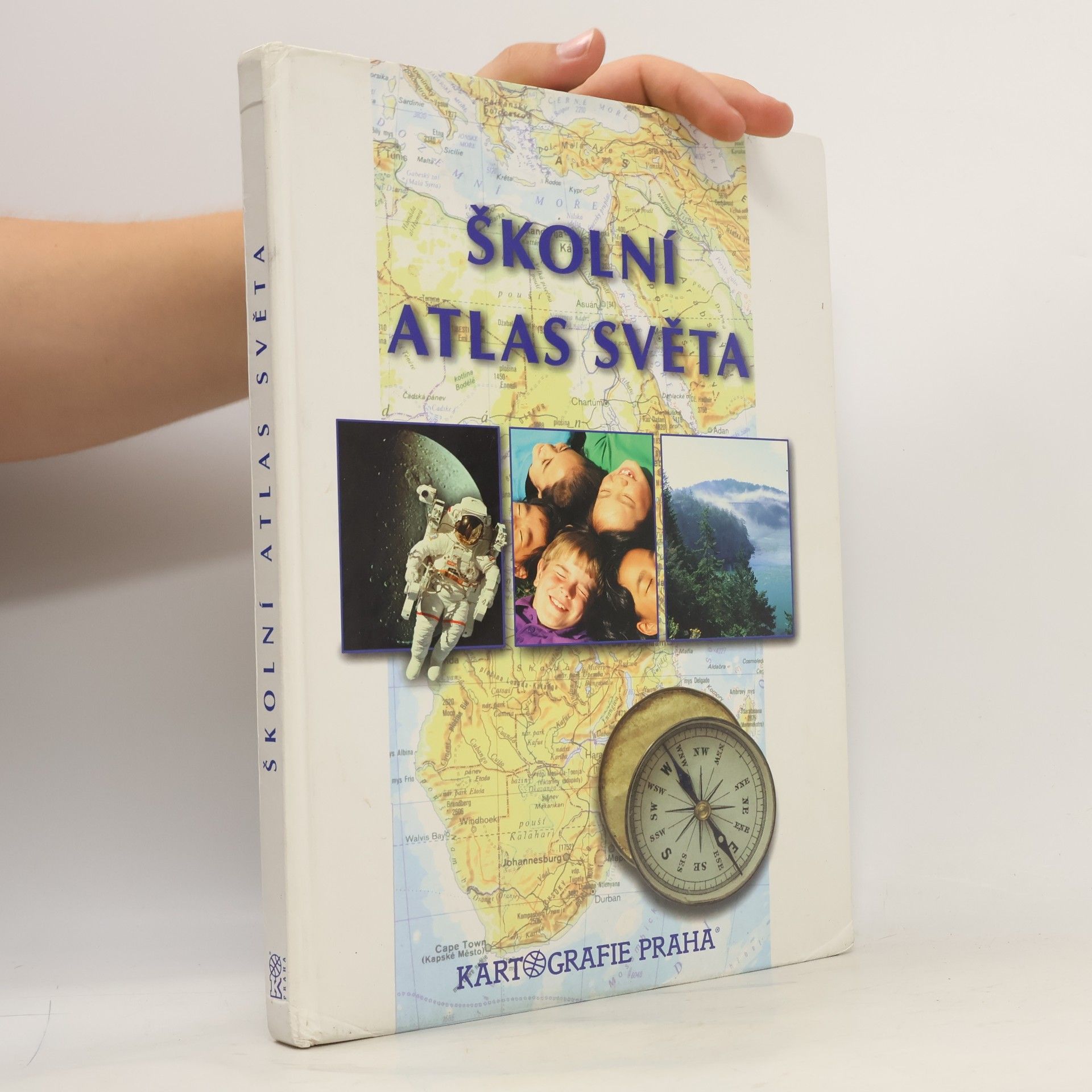 Autorenkollektiv Školní atlas světa