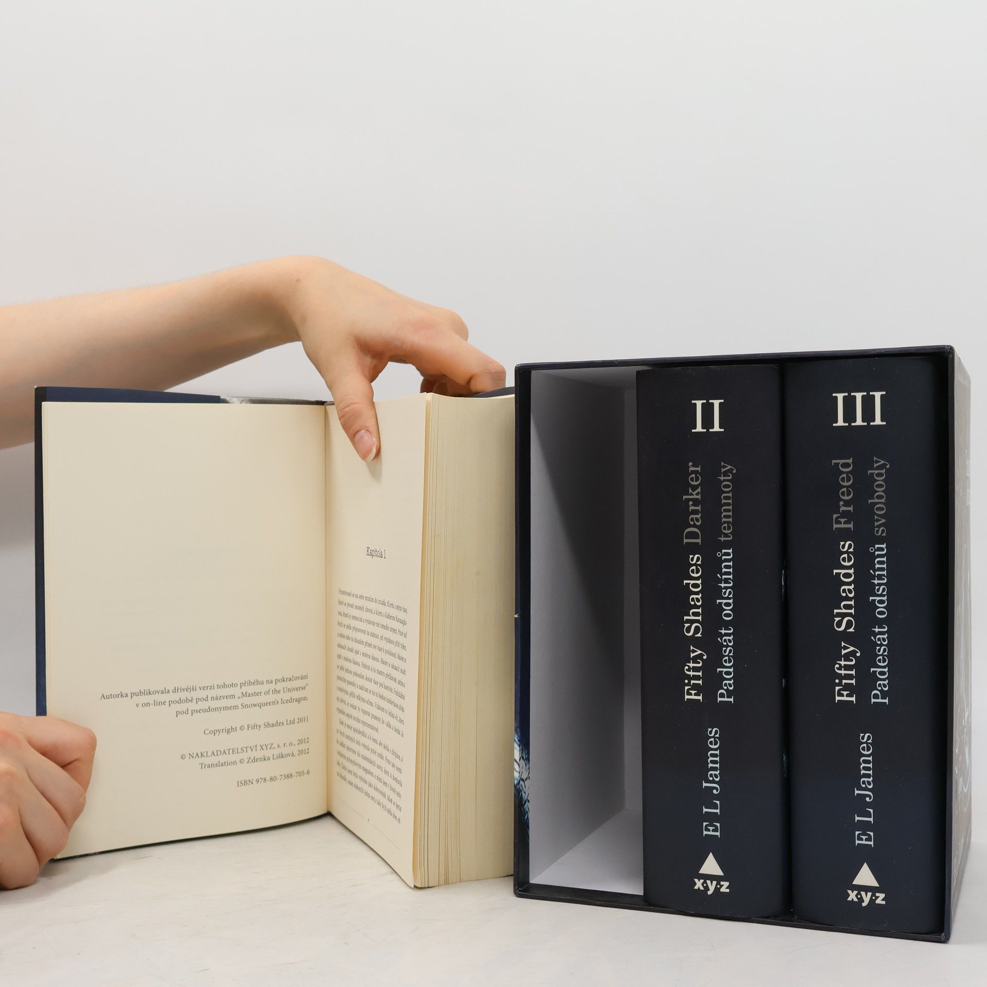 E. L. James Padesát odstínů šedi 1-3