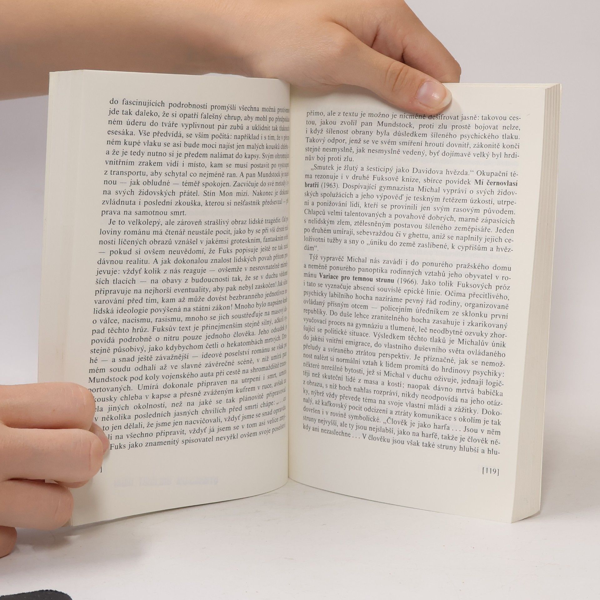 Miloš Hoznauer Česká literatura po roce 1945 : učebnice literatury pro 4. ročník středních škol