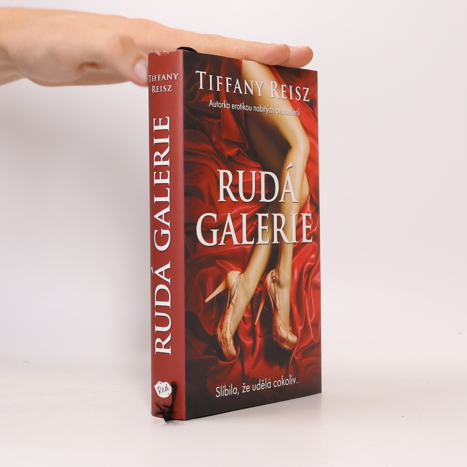 Tiffany Reisz Rudá galerie