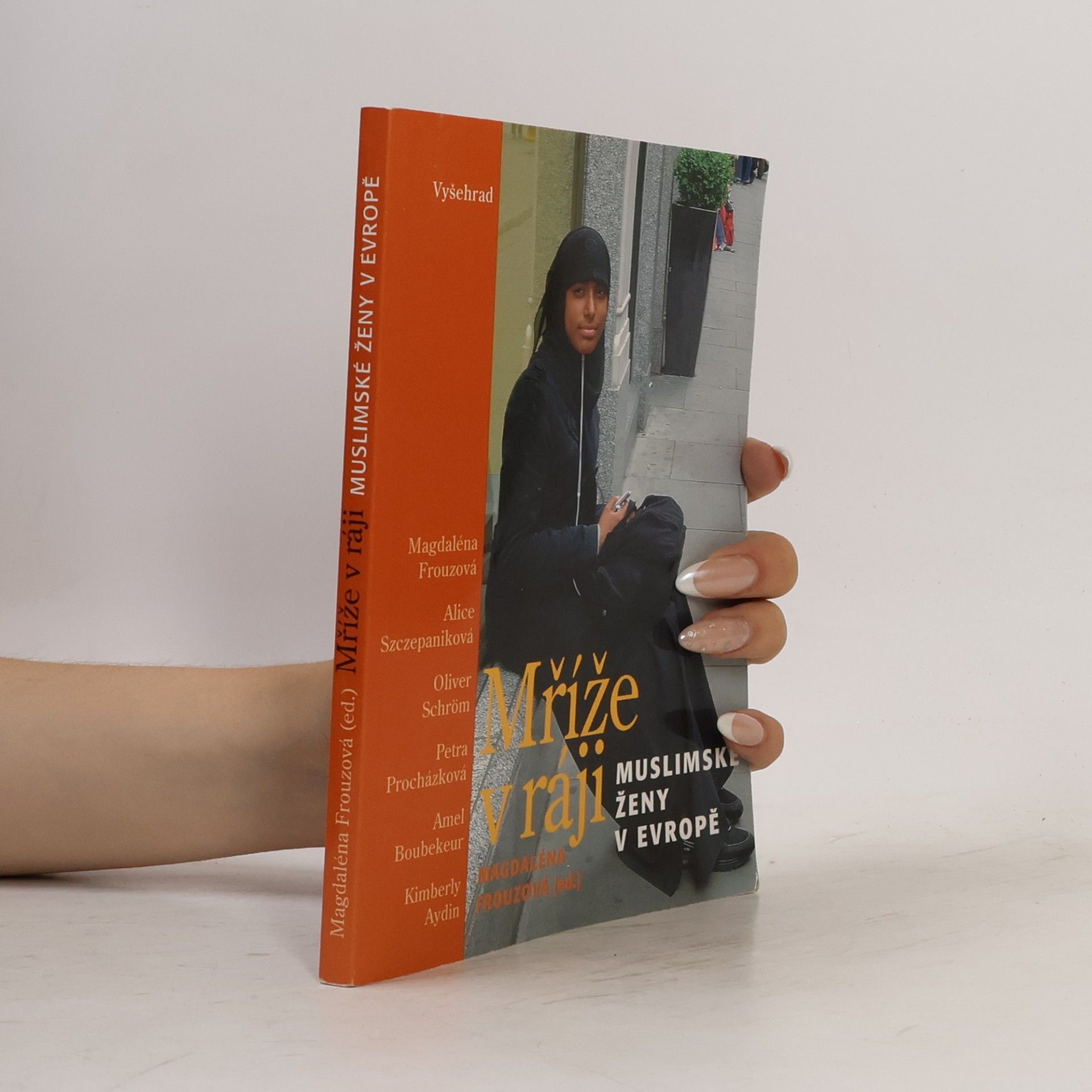 Magdaléna Frouzová Mříže v ráji
