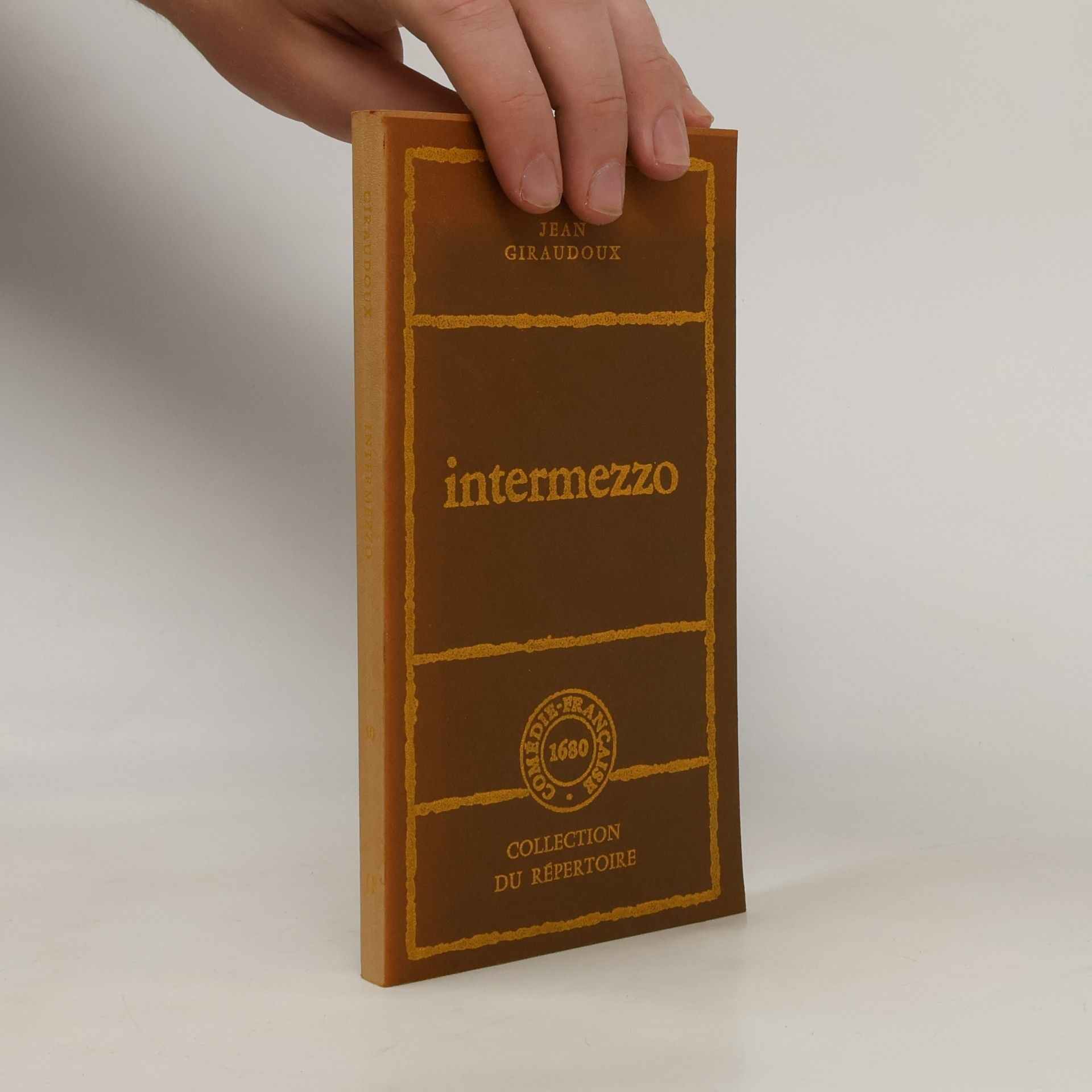 Jean Giraudoux Intermezzo