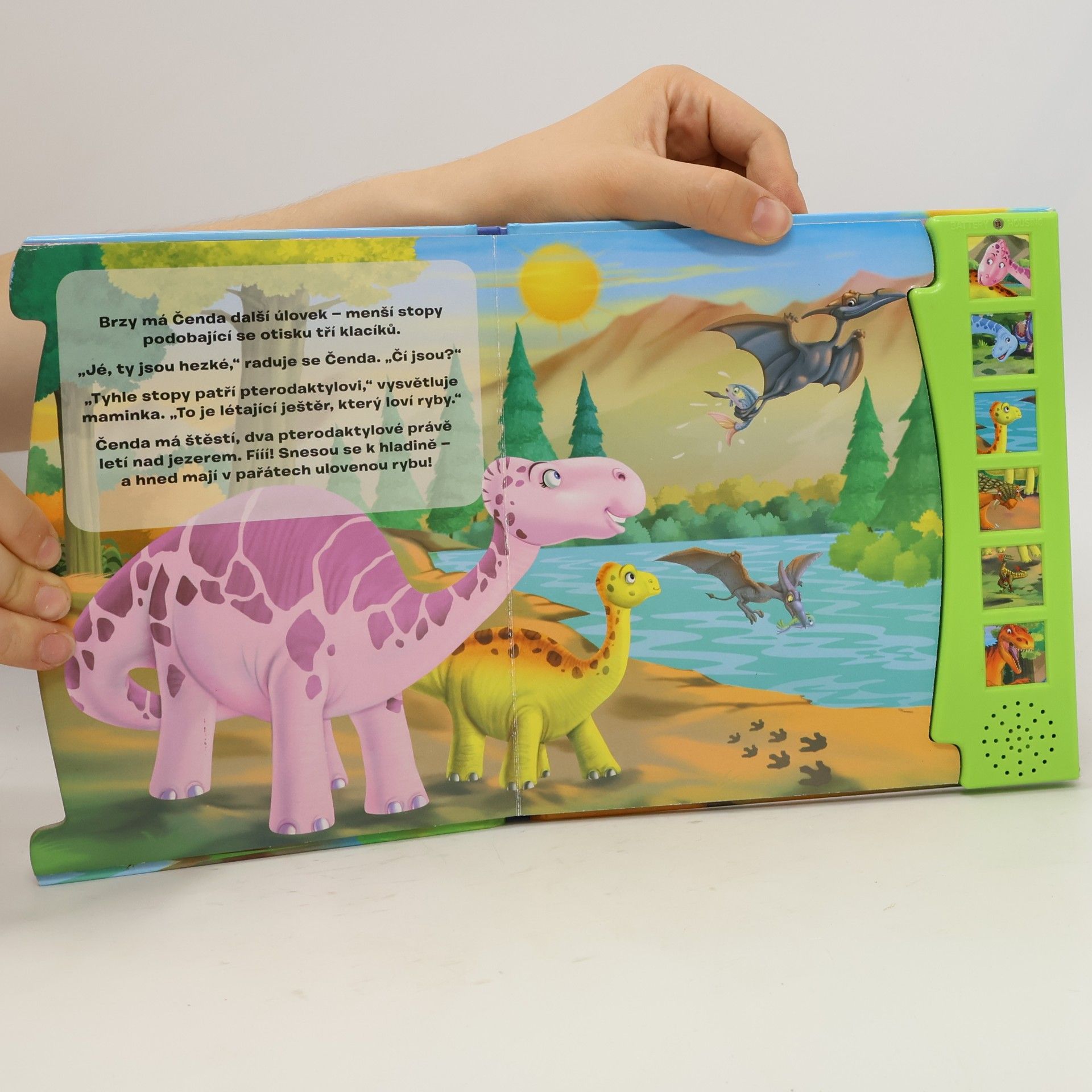 Kolektív autorov Dinosaurus Čenda stopařem