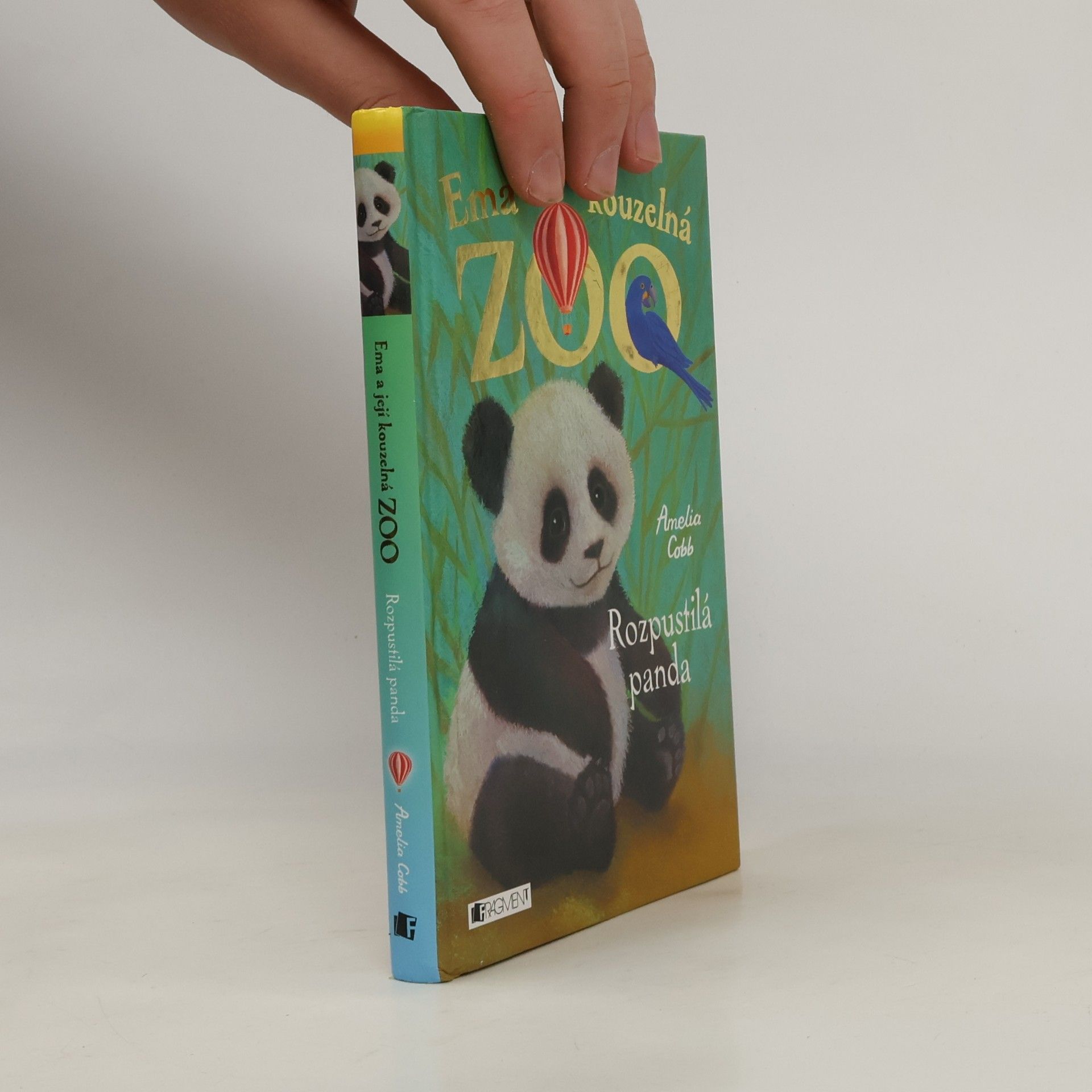 Cobb, Amelia Ema a její kouzelná zoo. Rozpustilá panda