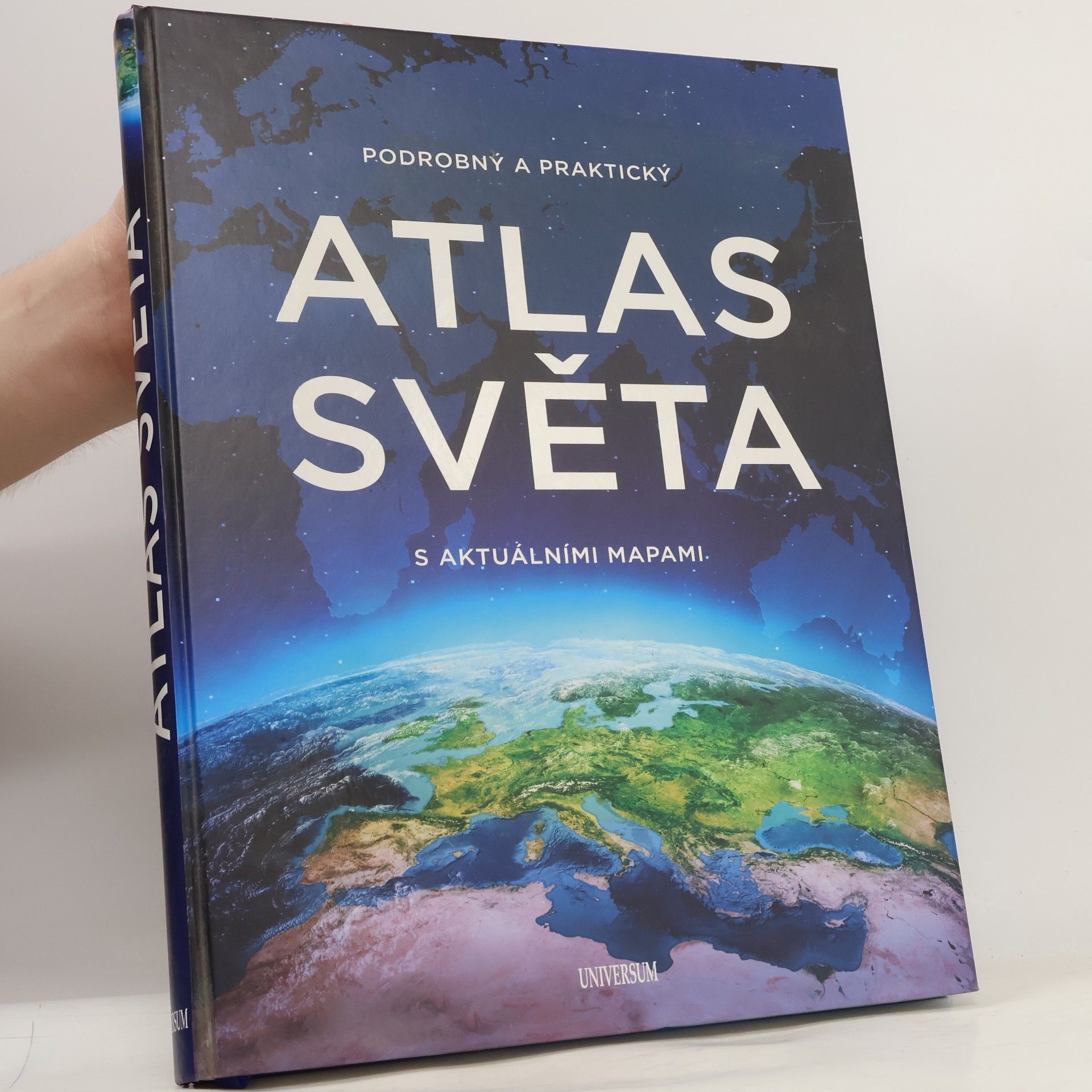 Irena Rybová Podrobný a praktický atlas světa s aktuálními mapami