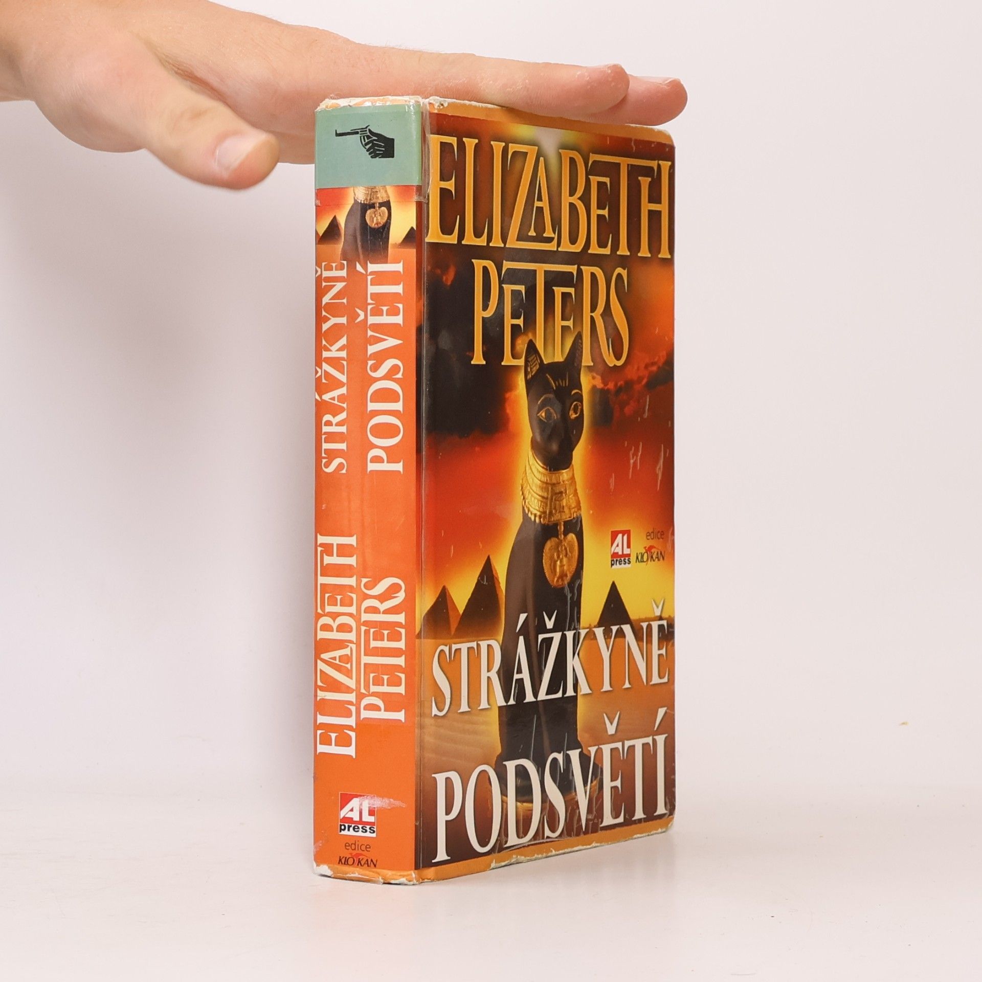 Elizabeth Peters Strážkyně podsvětí