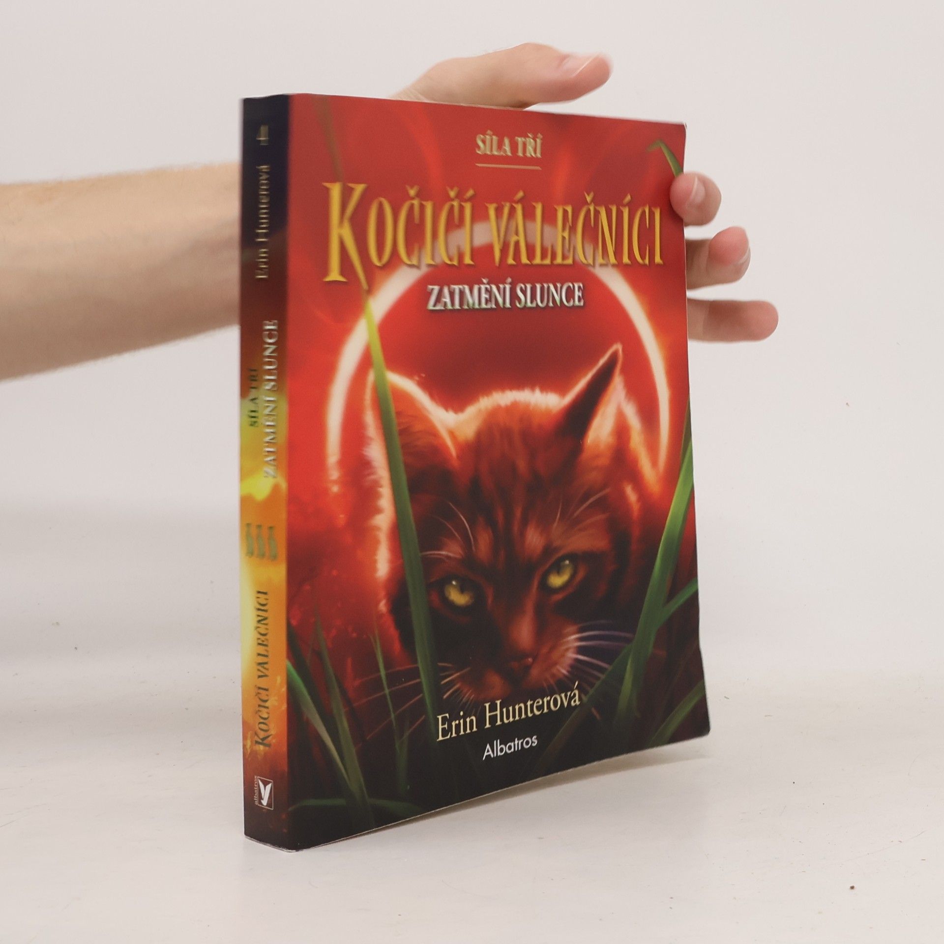Erin Hunter Zatmění slunce
