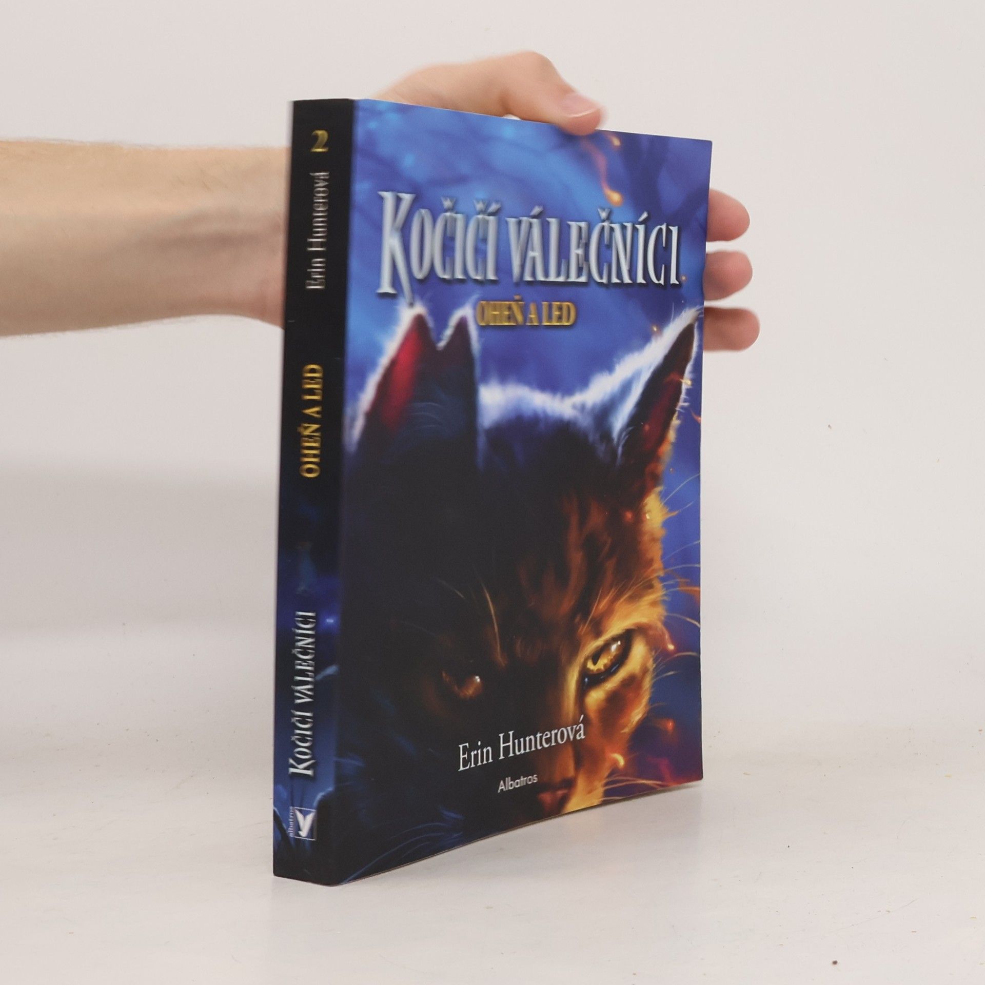 Erin Hunter Kočičí válečníci. Oheň a led