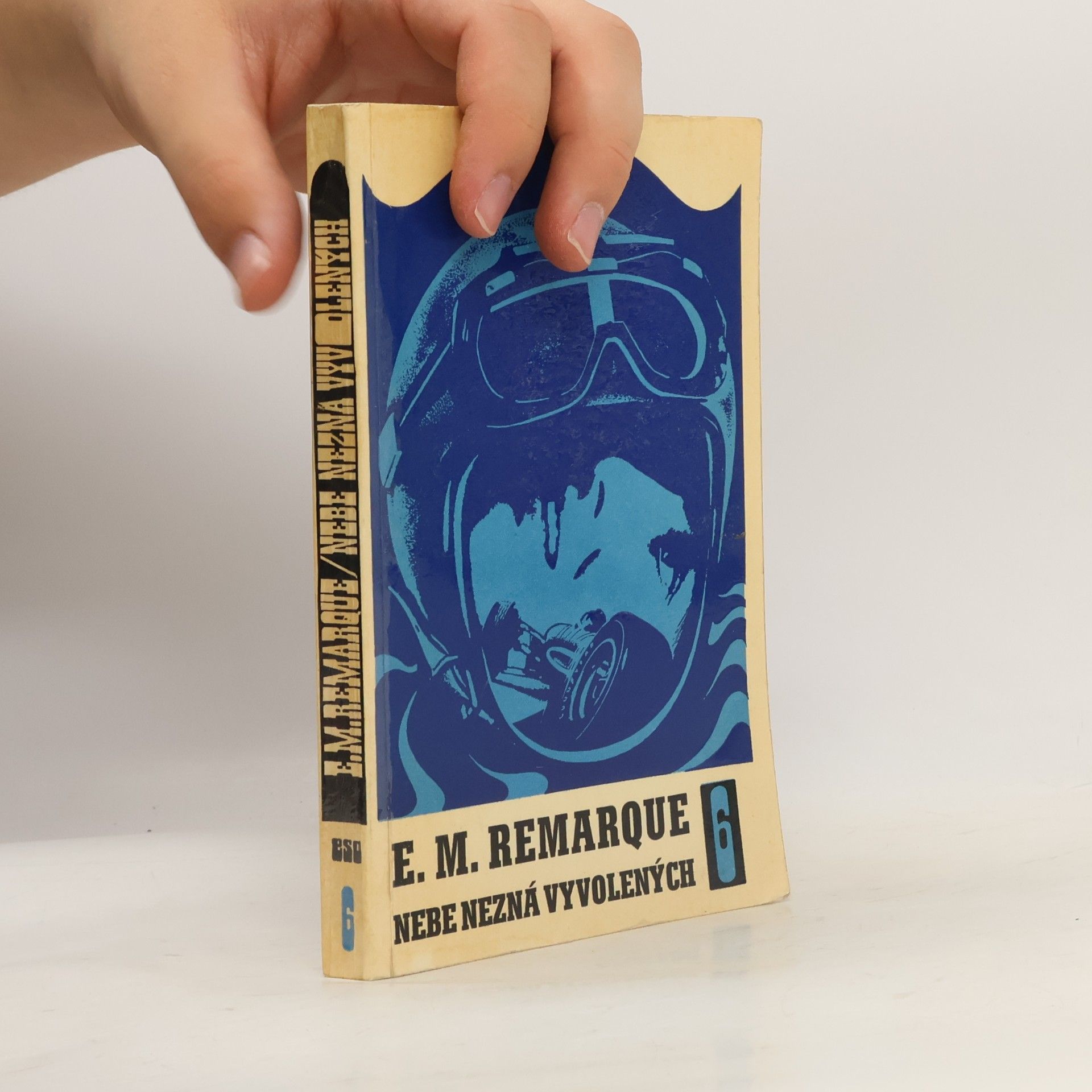 Erich Maria Remarque Nebe nezná vyvolených