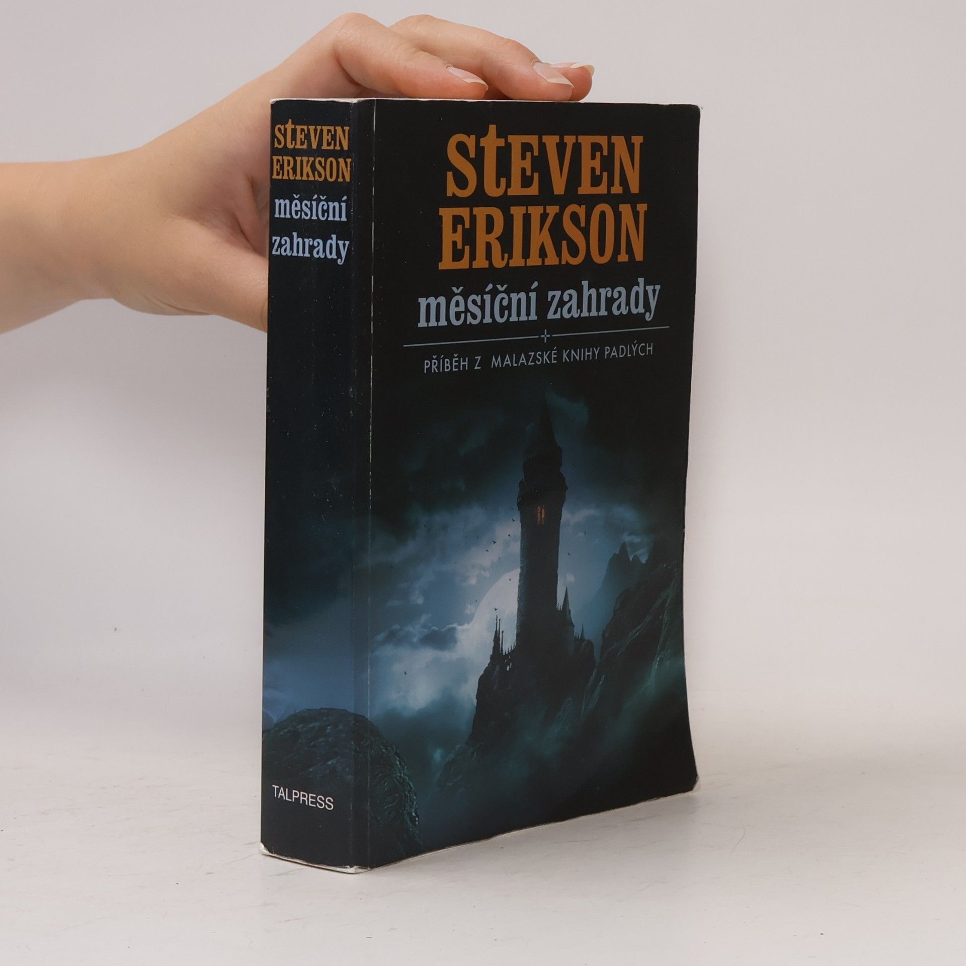 Steven Erikson Měsíční zahrady
