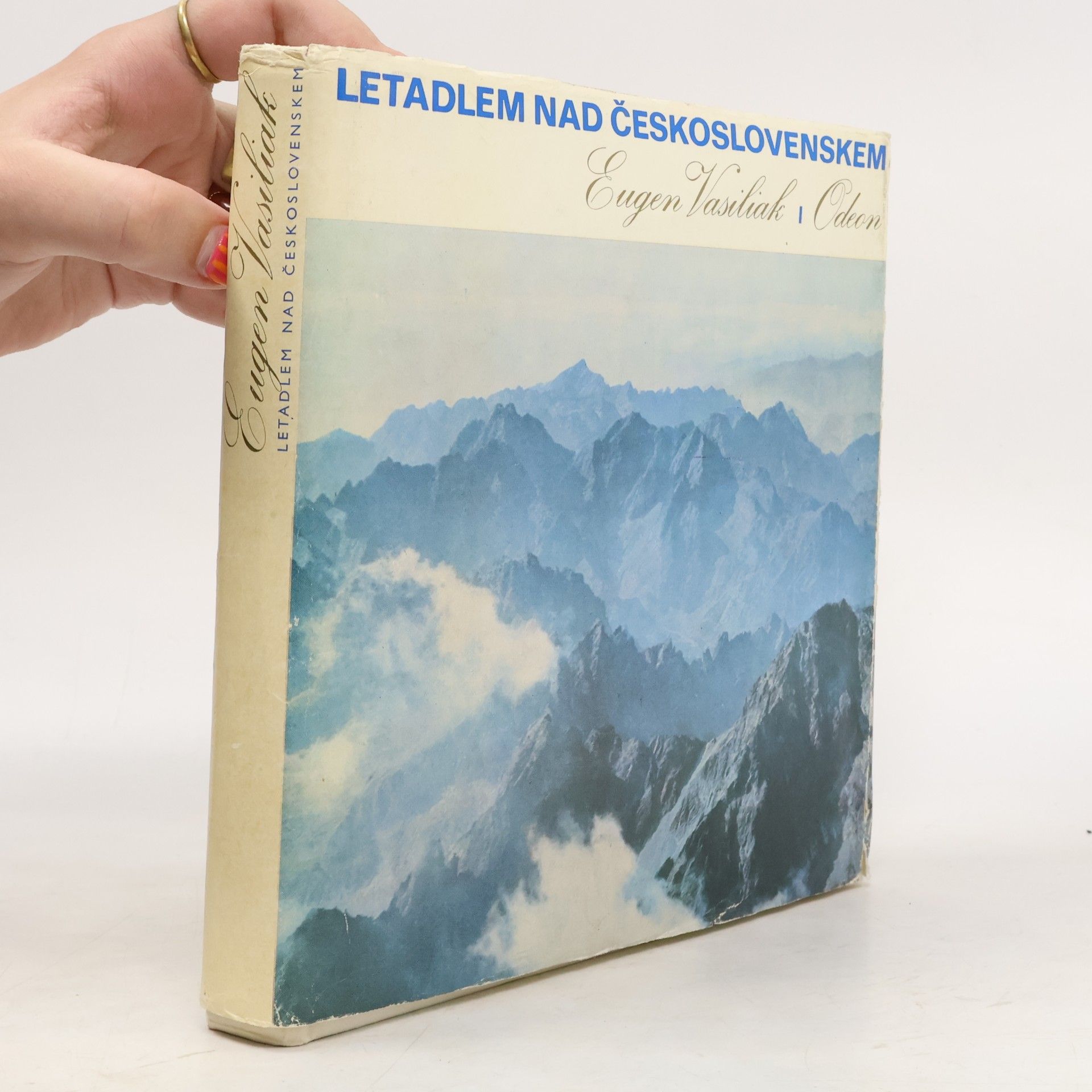 Eugen Vasiliak Letadlem nad Československem