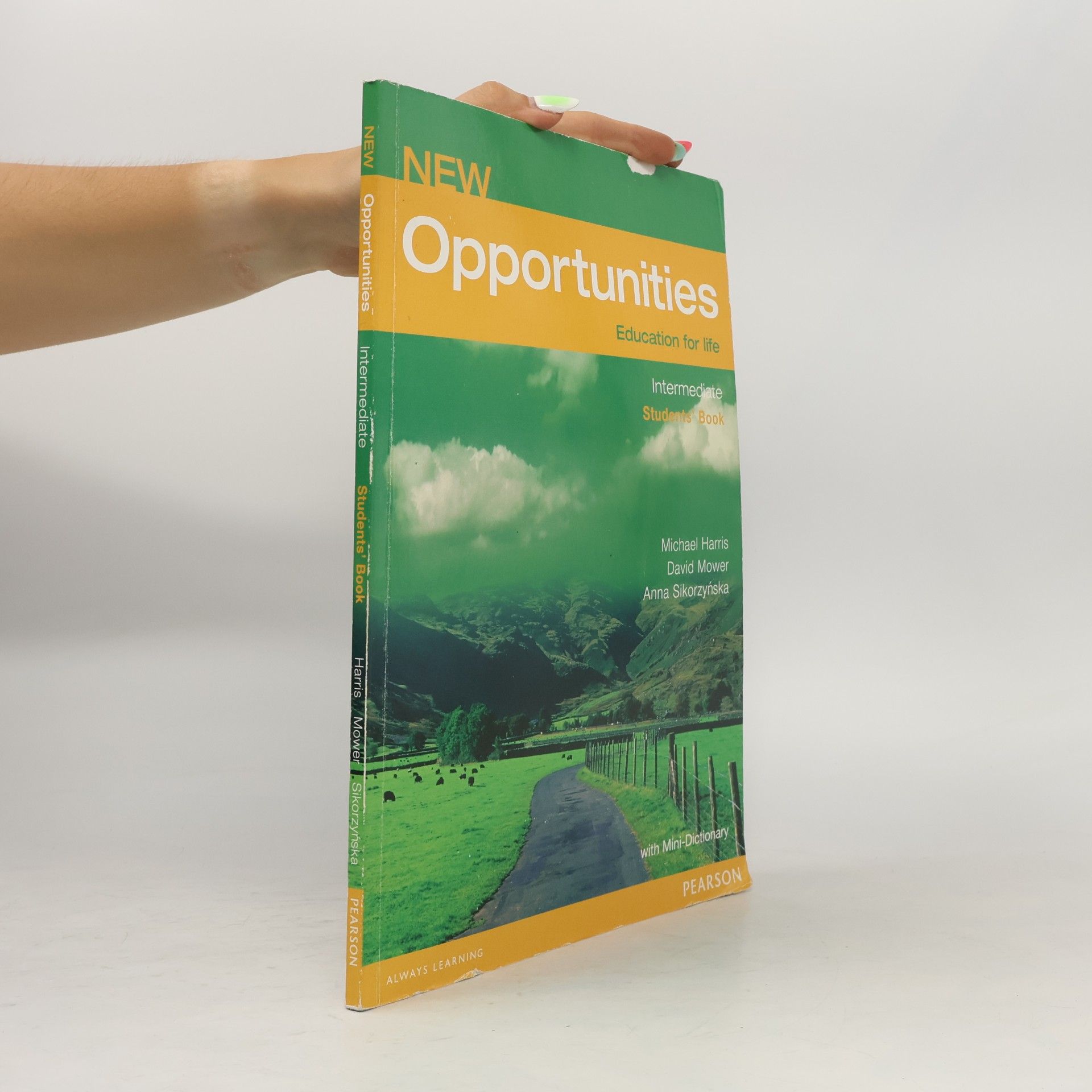 Autorenkollektiv New Opportunities. Education for life. Intermediate Students' Book. Mini-Dictionary
