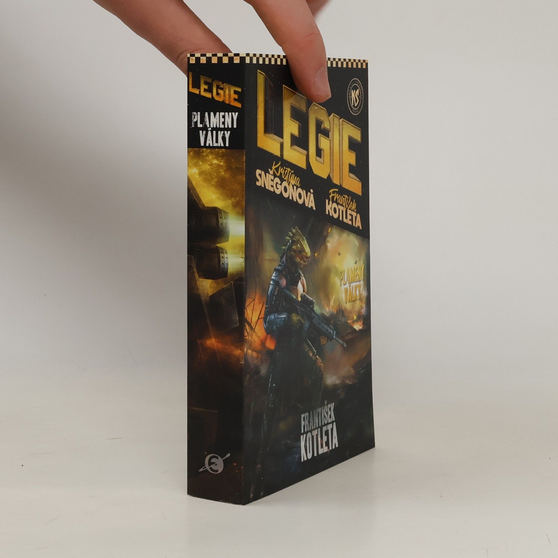 Kristýna Sněgoňová Legie. Plameny války